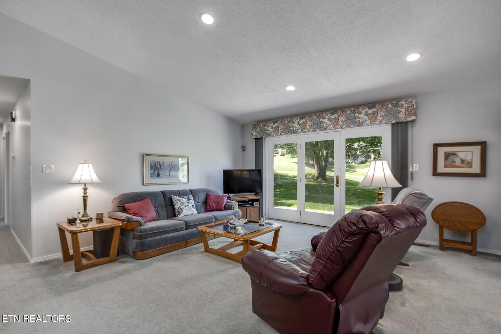 212 Tooweka Lane, Loudon, TN - Fort Loudoun and Tellico Lake Real Estate - Image# 13