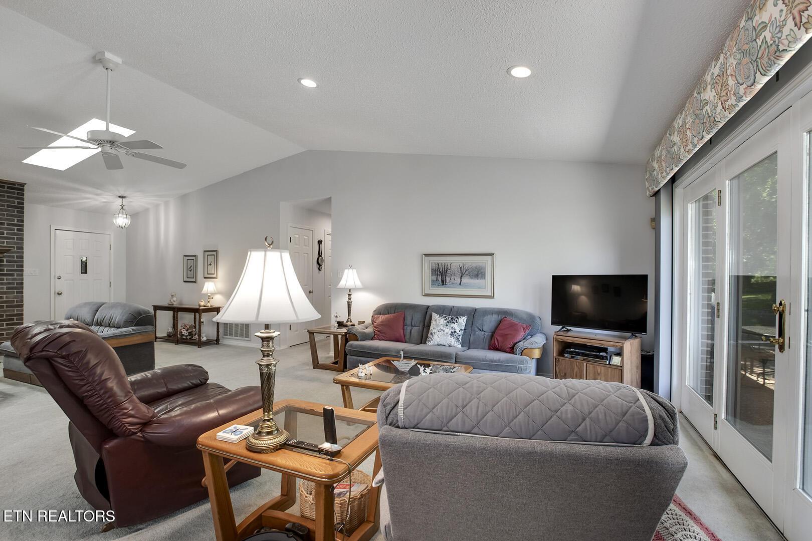 212 Tooweka Lane, Loudon, TN - Fort Loudoun and Tellico Lake Real Estate - Image# 14