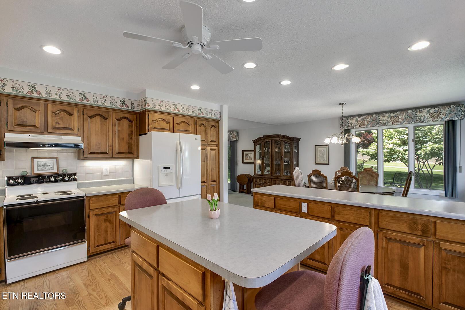 212 Tooweka Lane, Loudon, TN - Fort Loudoun and Tellico Lake Real Estate - Image# 21