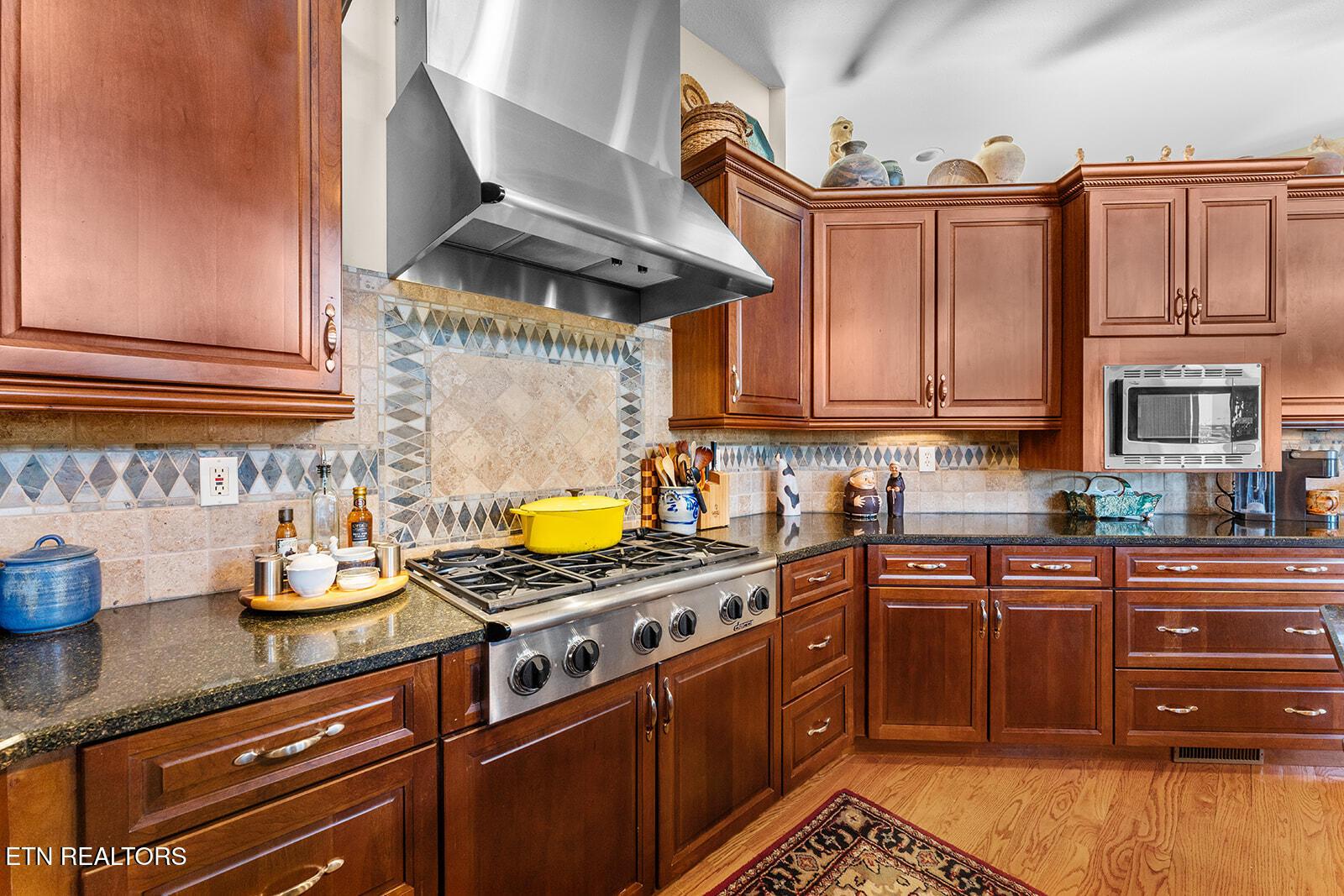 363 Golanvyi Tr, Vonore, TN - Fort Loudoun and Tellico Lake Real Estate - Image# 18