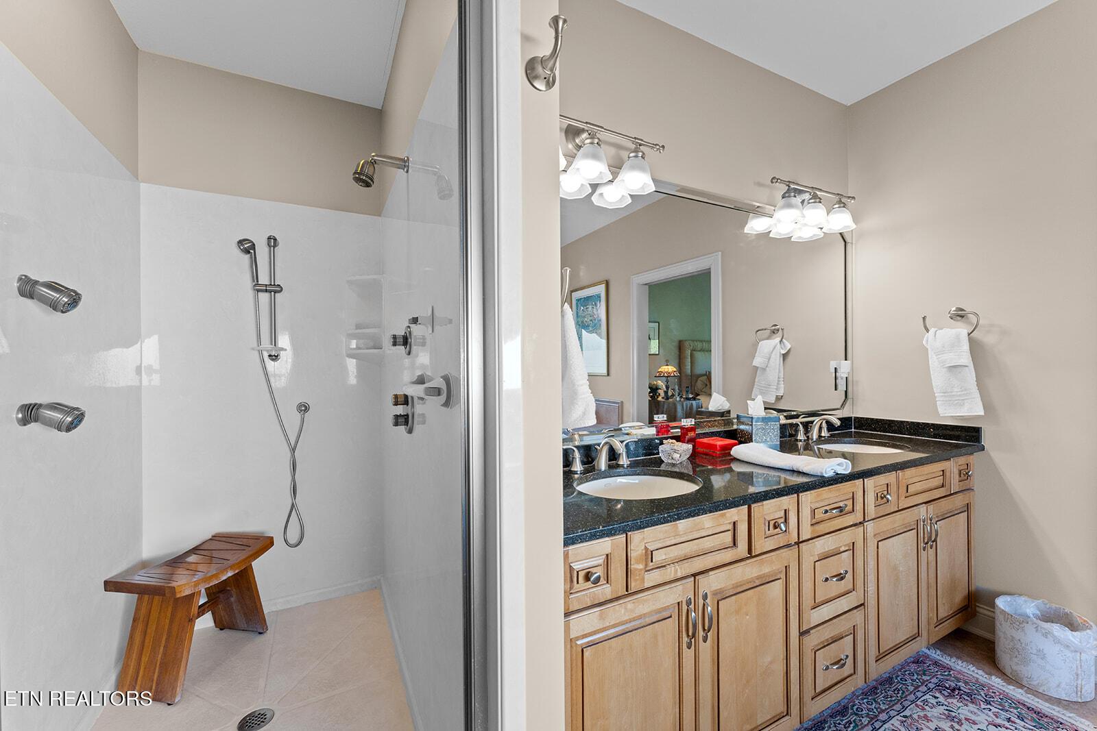 363 Golanvyi Tr, Vonore, TN - Fort Loudoun and Tellico Lake Real Estate - Image# 36