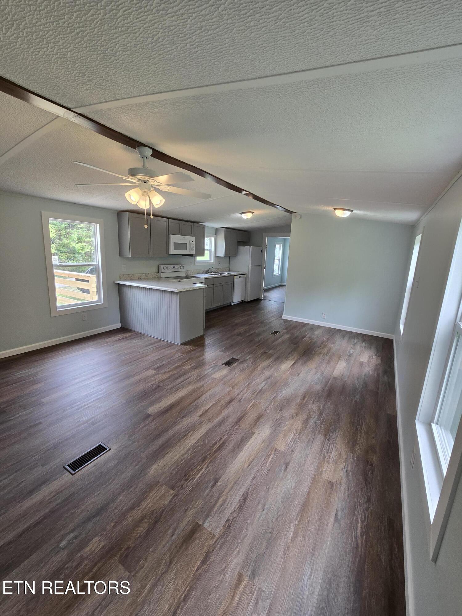 215 Pettit St, Vonore, TN - Fort Loudoun and Tellico Lake Real Estate - Image# 12