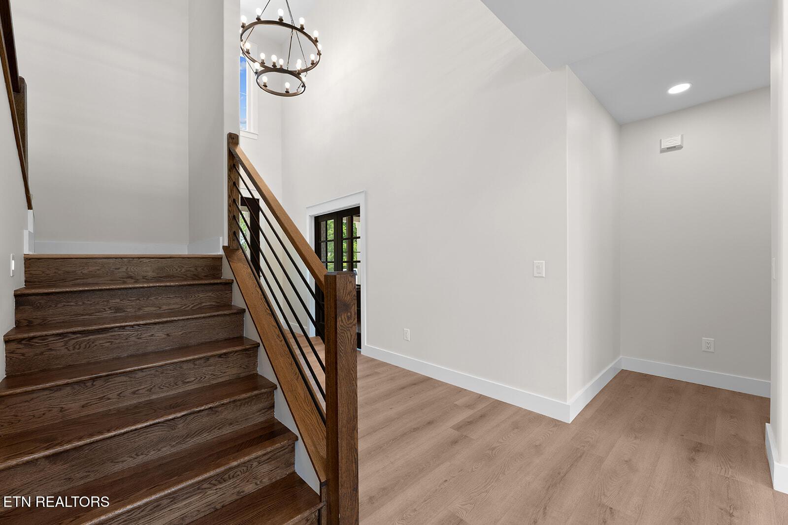 922 Eagle Point Drive, Loudon, TN - Fort Loudoun and Tellico Lake Real Estate - Image# 8