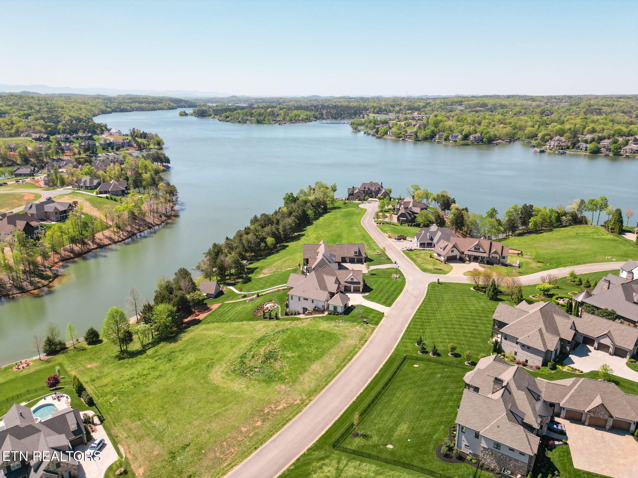 585 Zepher Drive, Lenoir City, TN - Fort Loudoun and Tellico Lake Real Estate - Image# 4