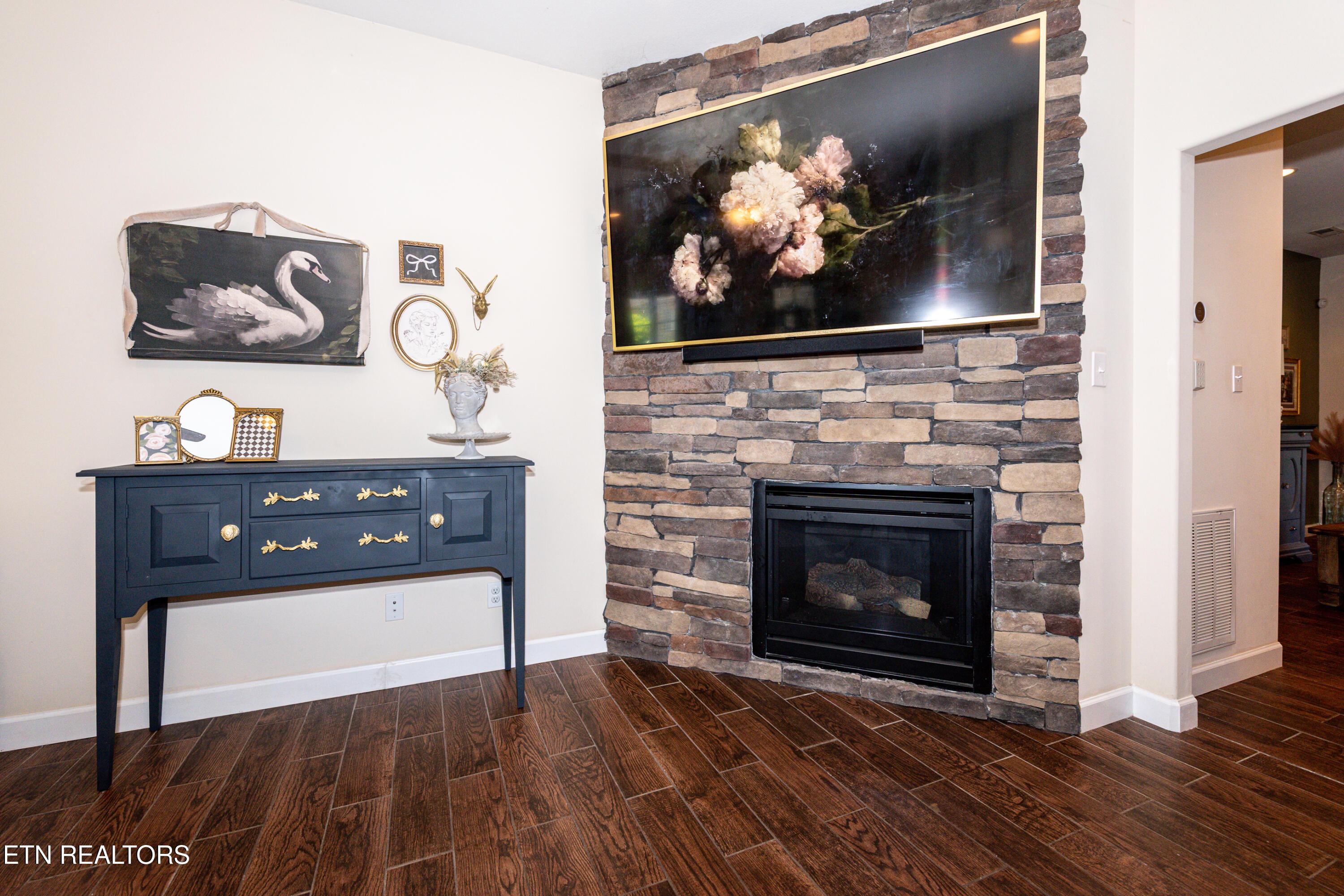 3132 Gazebo Point Way, Knoxville, TN - Fort Loudoun and Tellico Lake Real Estate - Image# 8