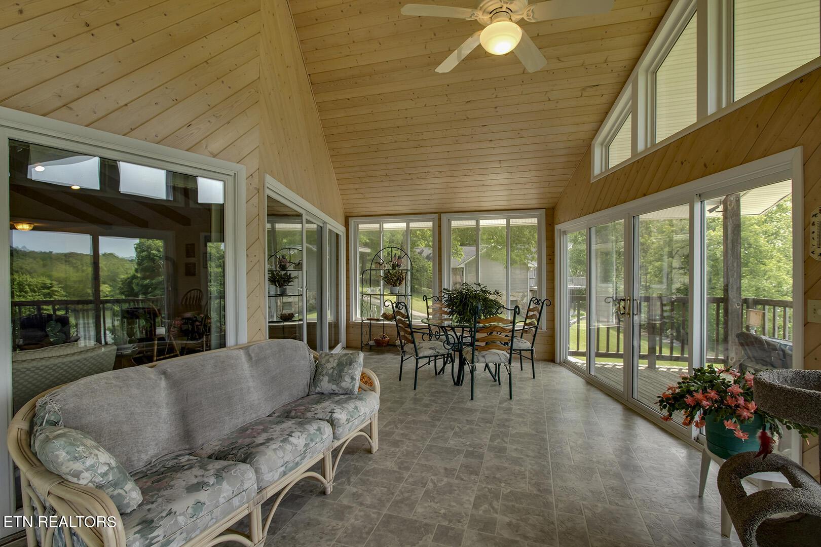 11415 Berry Hill Drive, Knoxville, TN - Fort Loudoun and Tellico Lake Real Estate - Image# 15