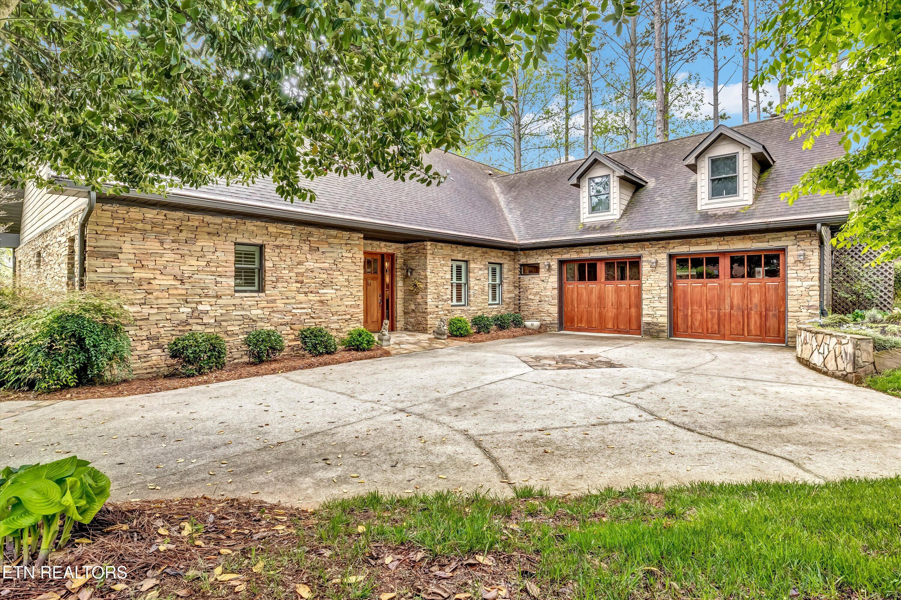 215 Dudala Way, Loudon, TN - Fort Loudoun and Tellico Lake Real Estate - Image# 1