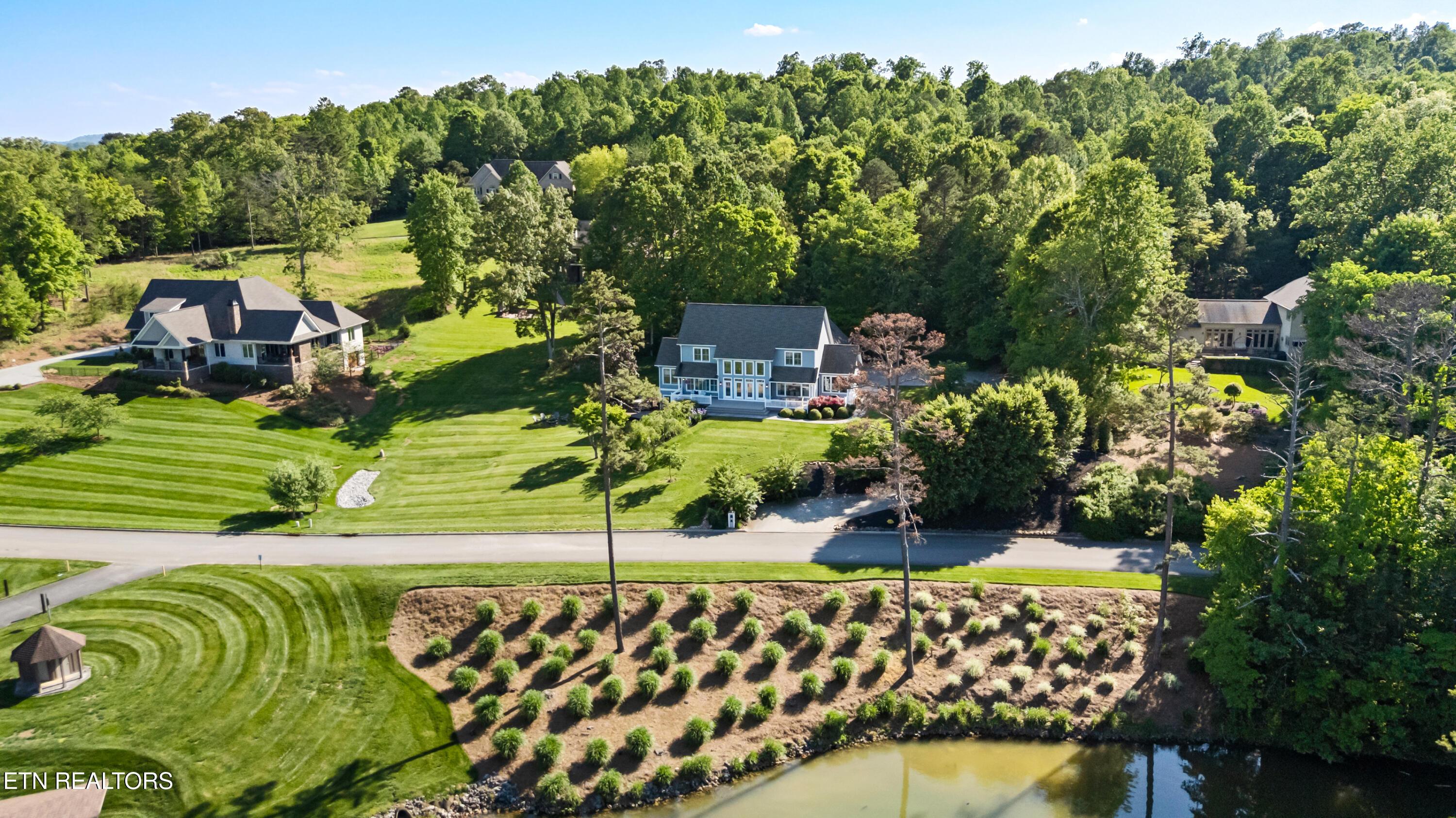 208 Lake Crest Drive, Lenoir City, TN - Fort Loudoun and Tellico Lake Real Estate - Image# 31