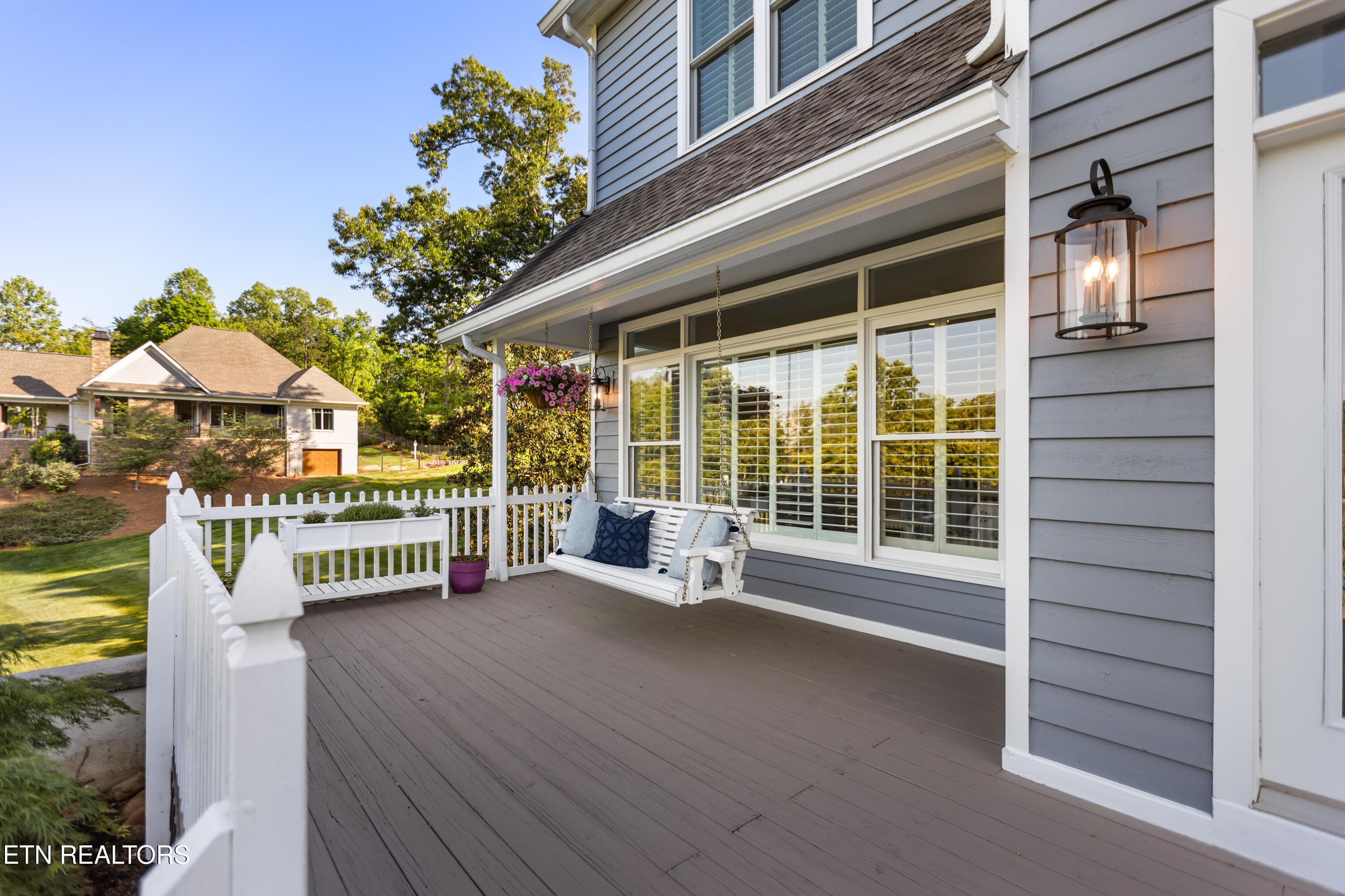 208 Lake Crest Drive, Lenoir City, TN - Fort Loudoun and Tellico Lake Real Estate - Image# 5