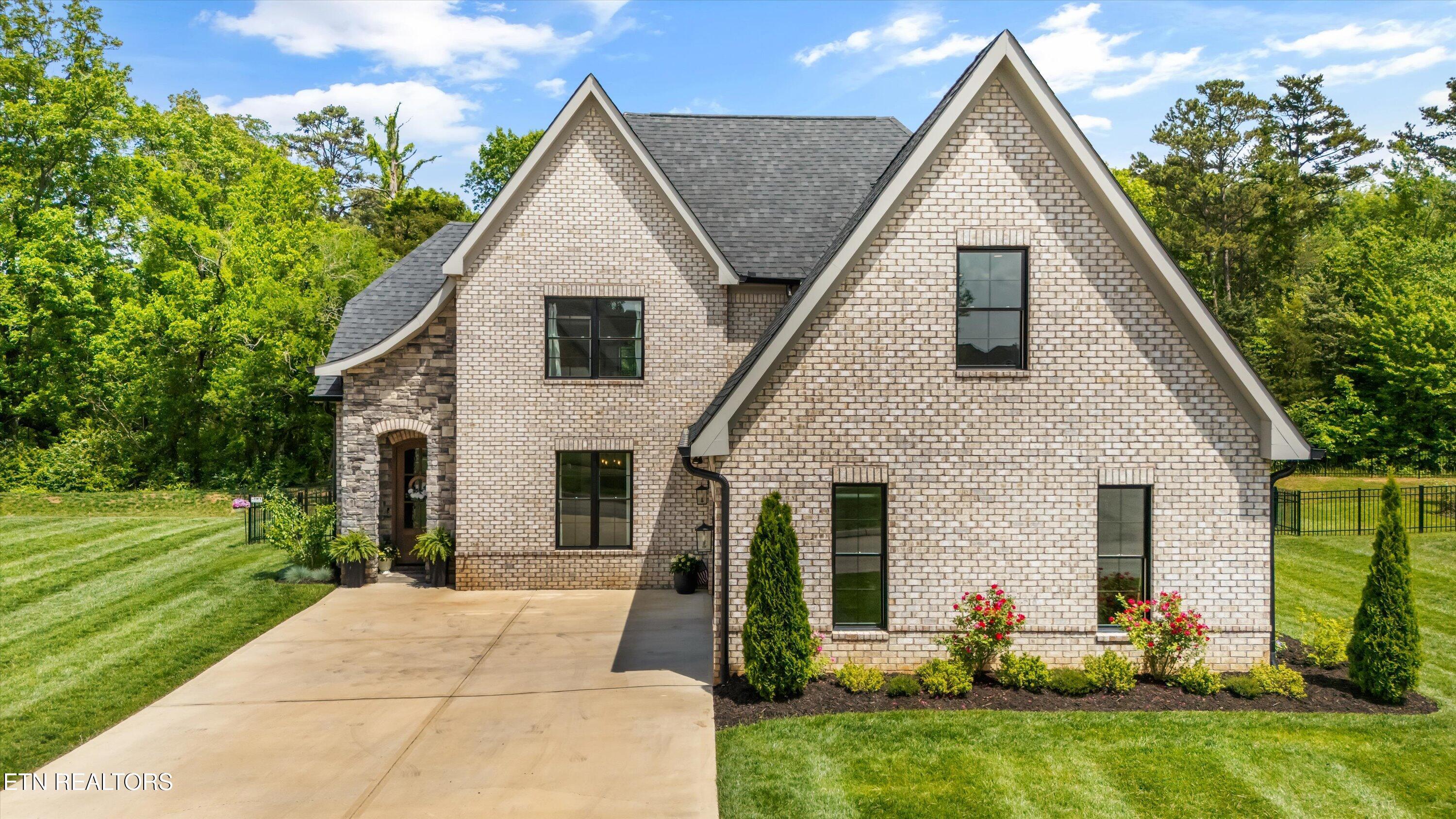 12154 Fredericksburg Blvd, Knoxville, TN - Fort Loudoun and Tellico Lake Real Estate - Image# 2