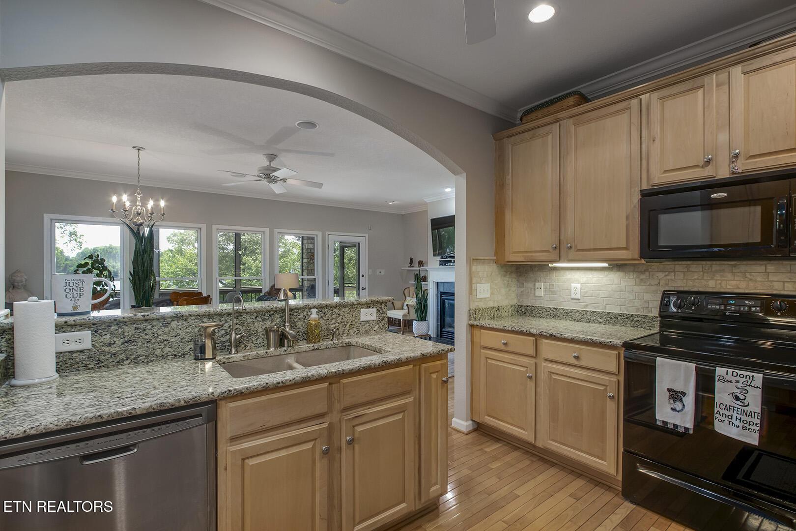 245 Coyatee Shores Trace, Loudon, TN - Fort Loudoun and Tellico Lake Real Estate - Image# 18
