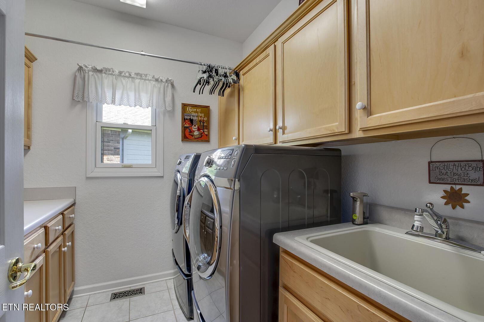 245 Coyatee Shores Trace, Loudon, TN - Fort Loudoun and Tellico Lake Real Estate - Image# 21