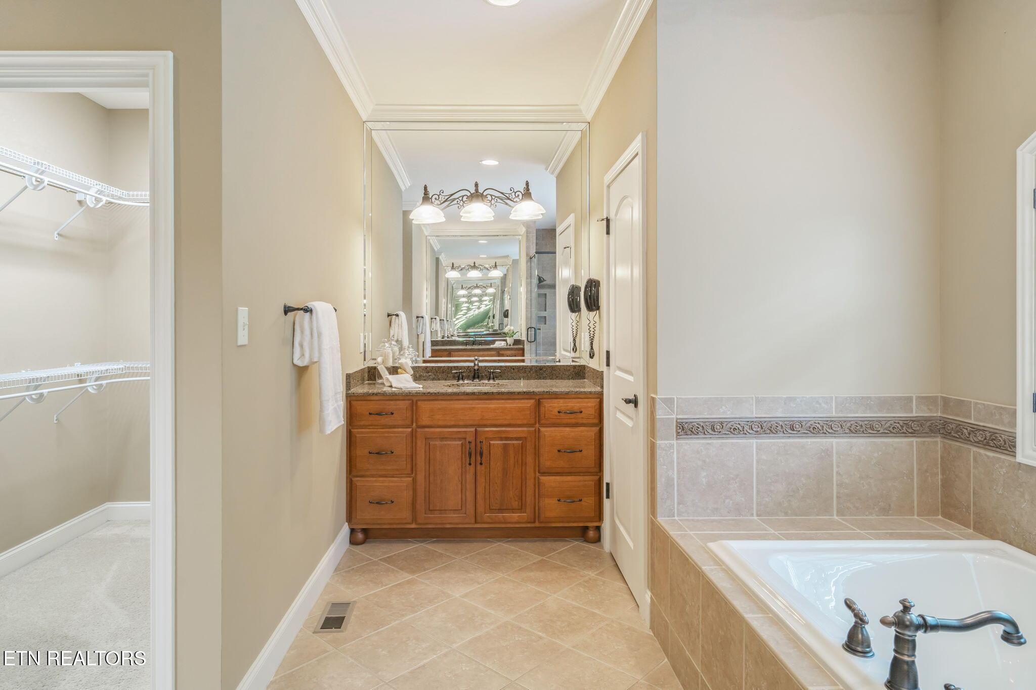 11519 Cottage Creek Lane, Knoxville, TN - Fort Loudoun and Tellico Lake Real Estate - Image# 32