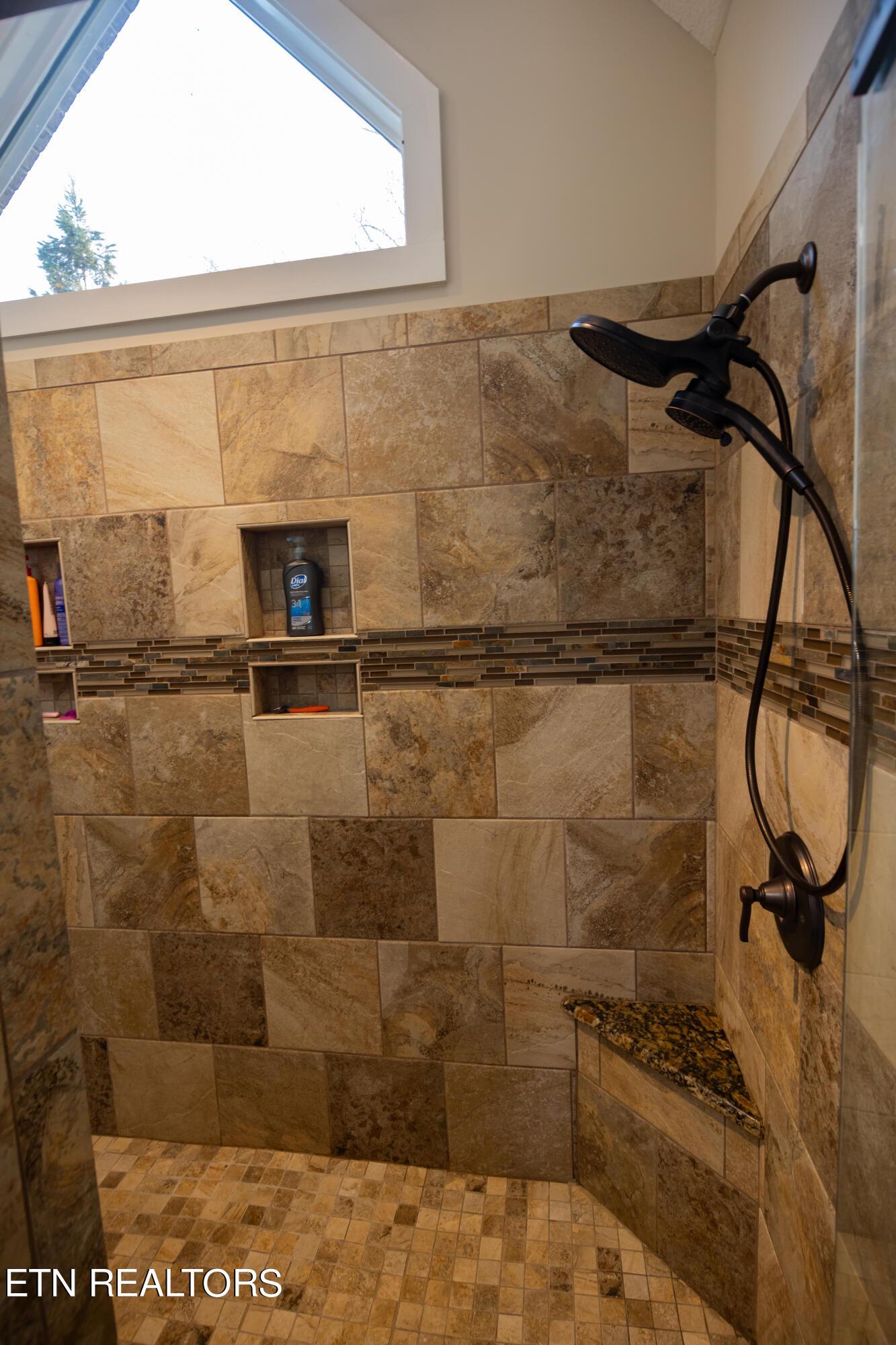 485 Quiet River Lane, Loudon, TN - Fort Loudoun and Tellico Lake Real Estate - Image# 21