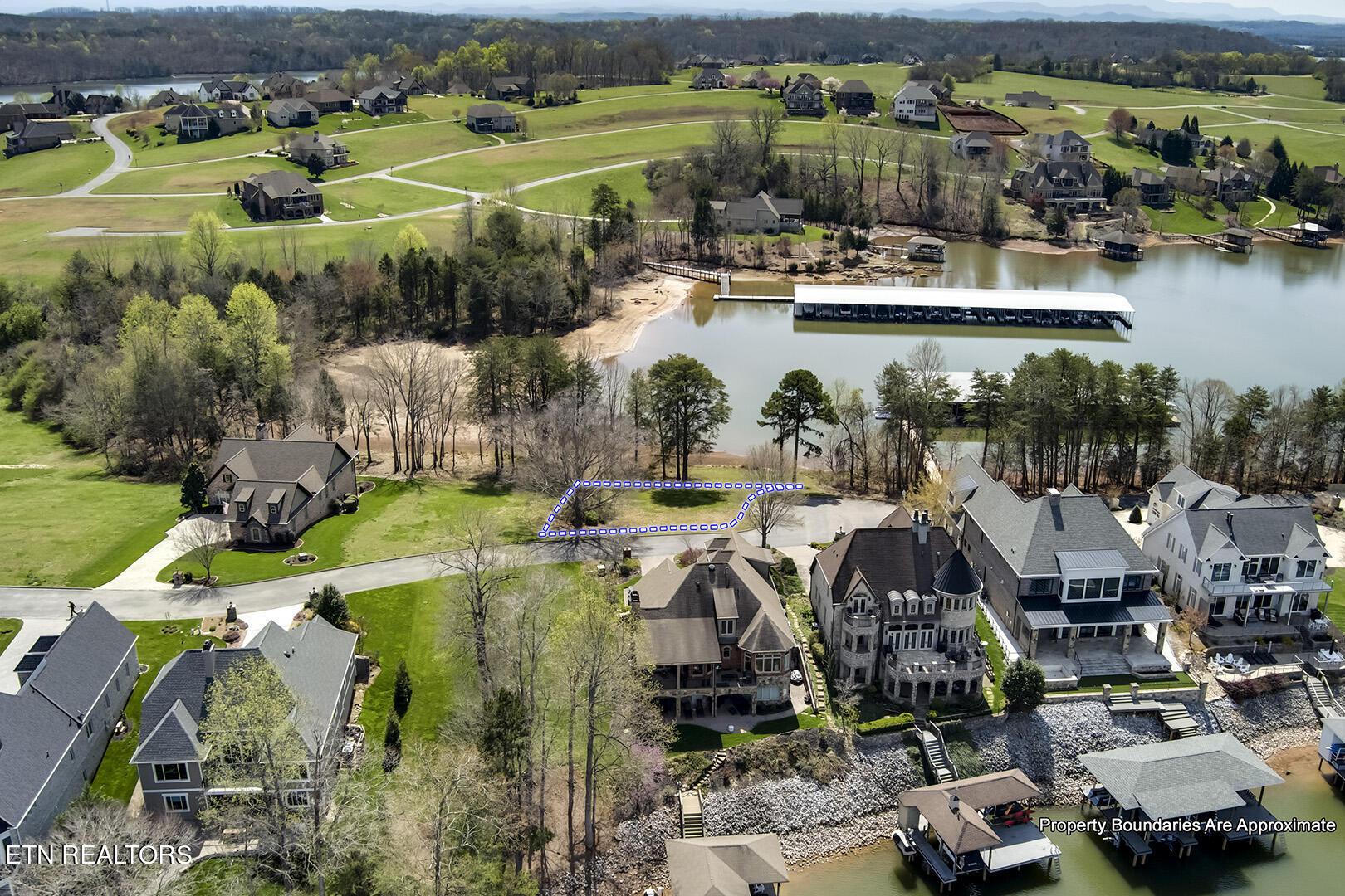 1681 Rarity Bay Pkwy, Vonore, TN - Fort Loudoun and Tellico Lake Real Estate - Image# 16
