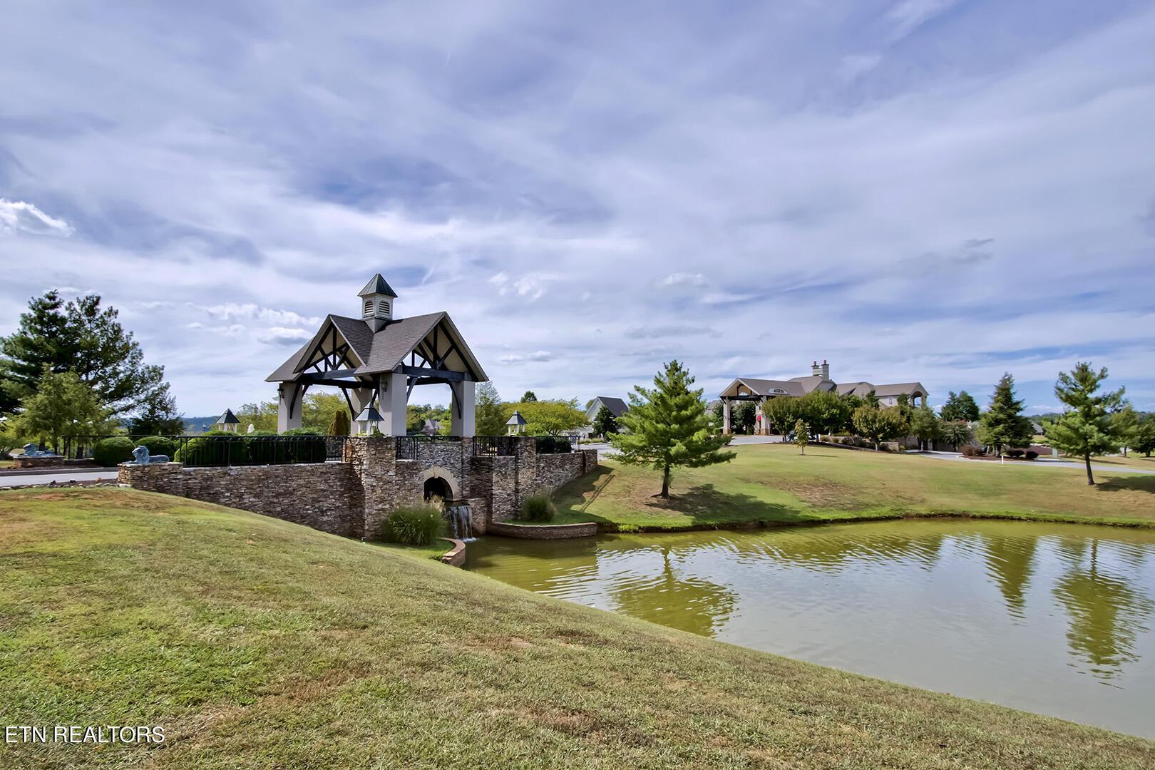 1681 Rarity Bay Pkwy, Vonore, TN - Fort Loudoun and Tellico Lake Real Estate - Image# 25