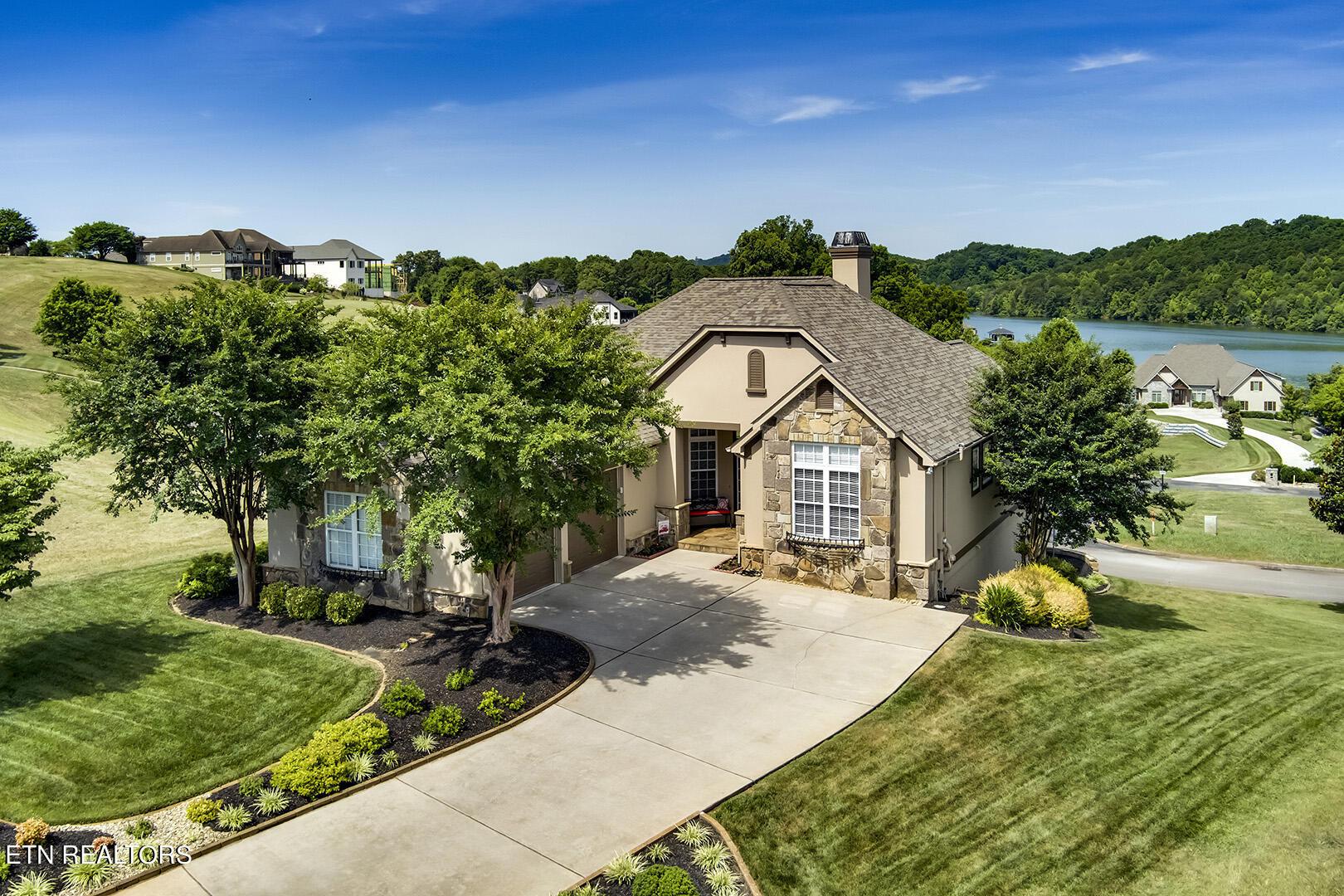 315 Hummingbird Drive, Vonore, TN - Fort Loudoun and Tellico Lake Real Estate - Image# 1