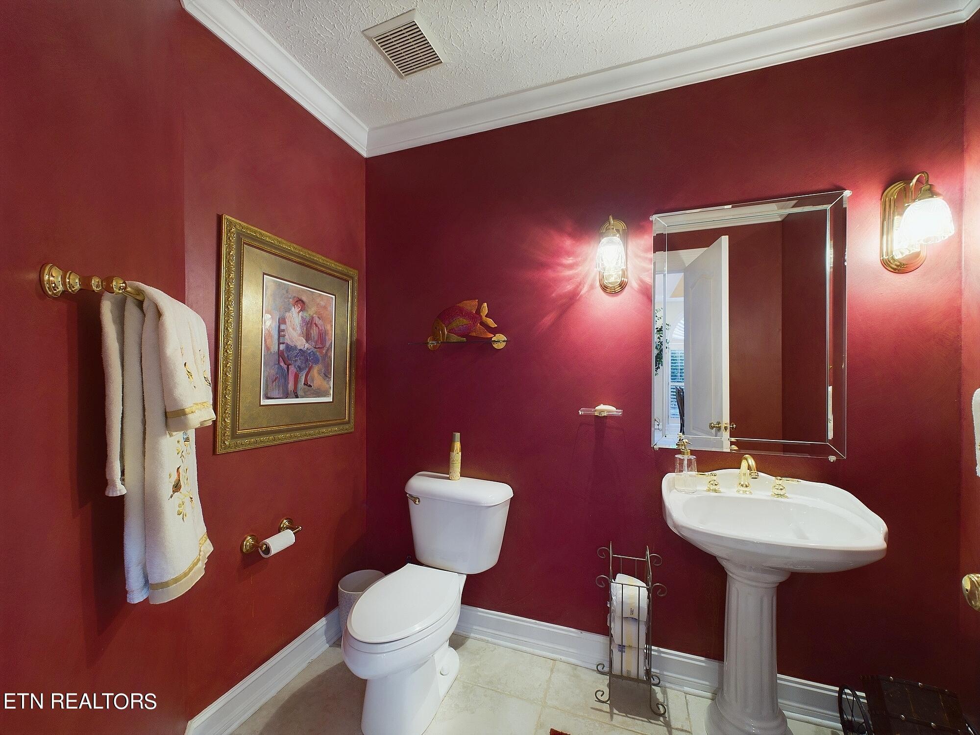155 Lake Crest Drive, Lenoir City, TN - Fort Loudoun and Tellico Lake Real Estate - Image# 26