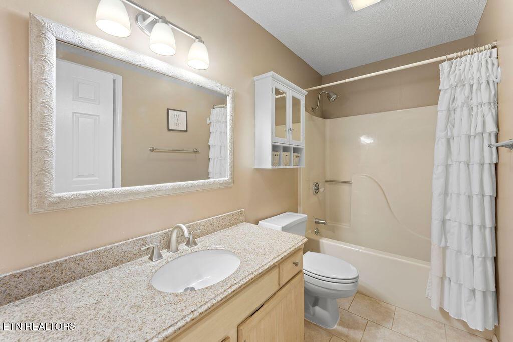 203 Chota View Circle, Loudon, TN - Fort Loudoun and Tellico Lake Real Estate - Image# 14