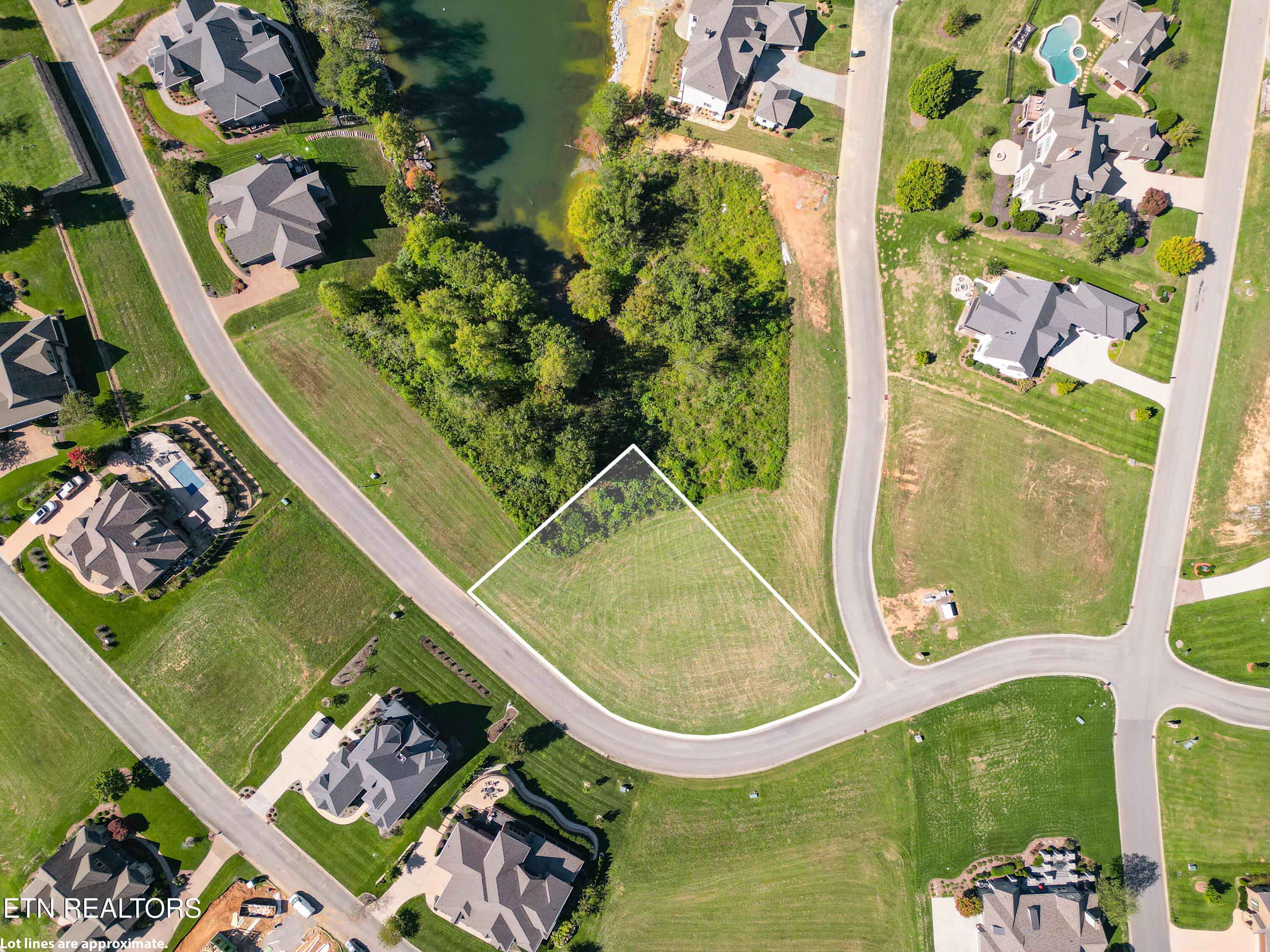 2030 Marina Way, Lenoir City, TN - Fort Loudoun and Tellico Lake Real Estate - Image# 8