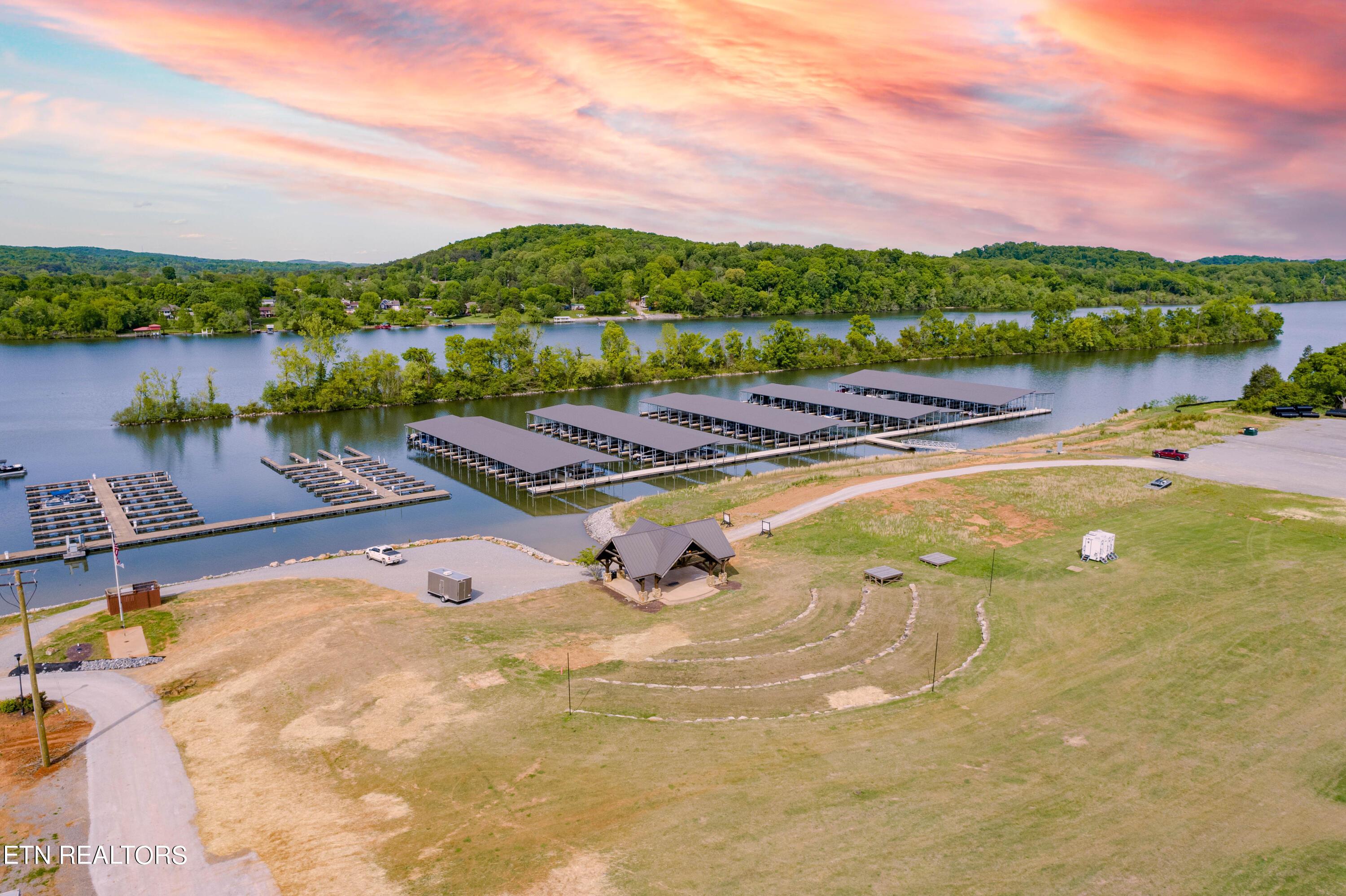 696 Black Bear Circle, Loudon, TN - Fort Loudoun and Tellico Lake Real Estate - Image# 32