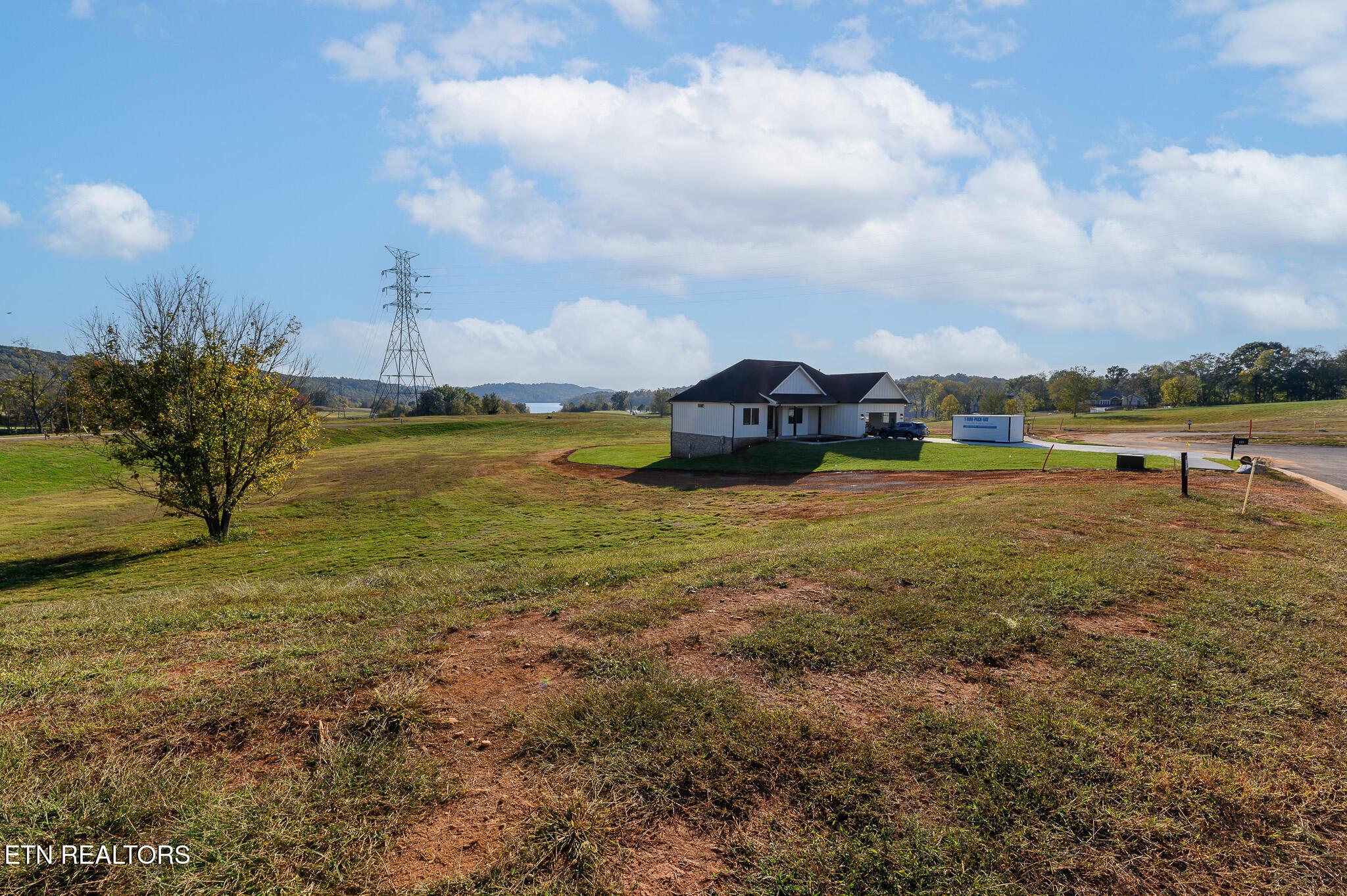 121 Purple Iris Place, Loudon, TN - Fort Loudoun and Tellico Lake Real Estate - Image# 2