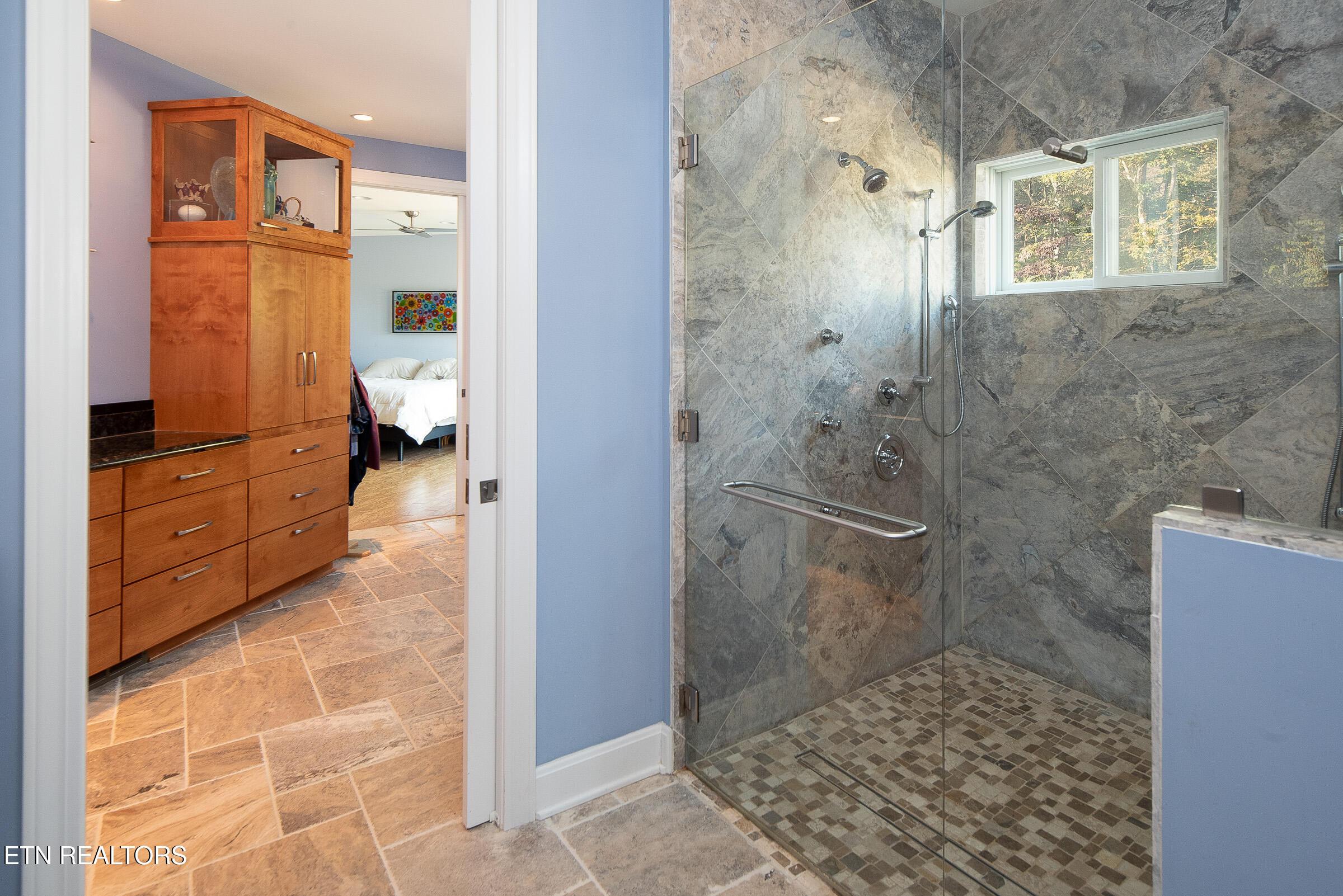 160 Merlot Court, Loudon, TN - Fort Loudoun and Tellico Lake Real Estate - Image# 26