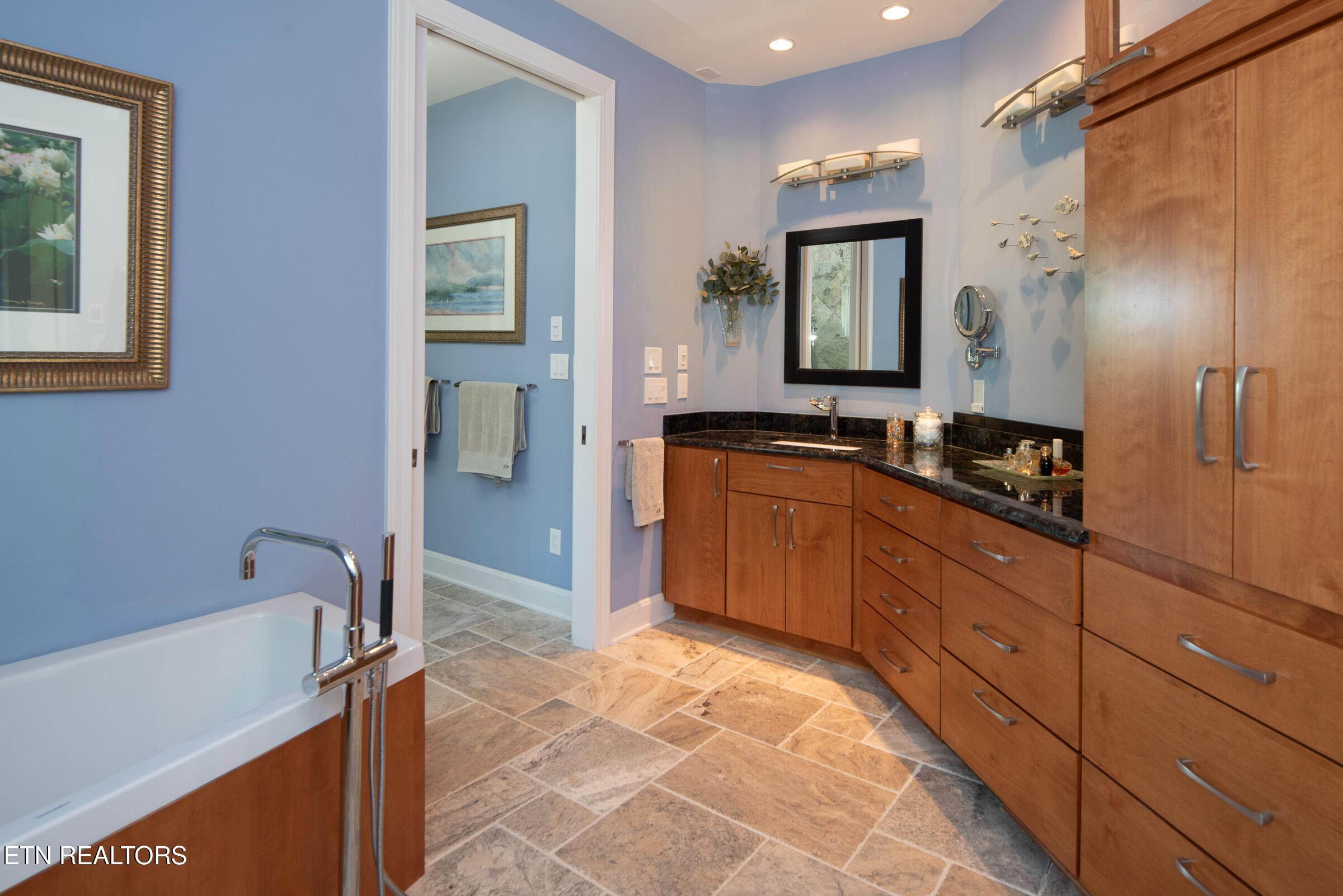 160 Merlot Court, Loudon, TN - Fort Loudoun and Tellico Lake Real Estate - Image# 30