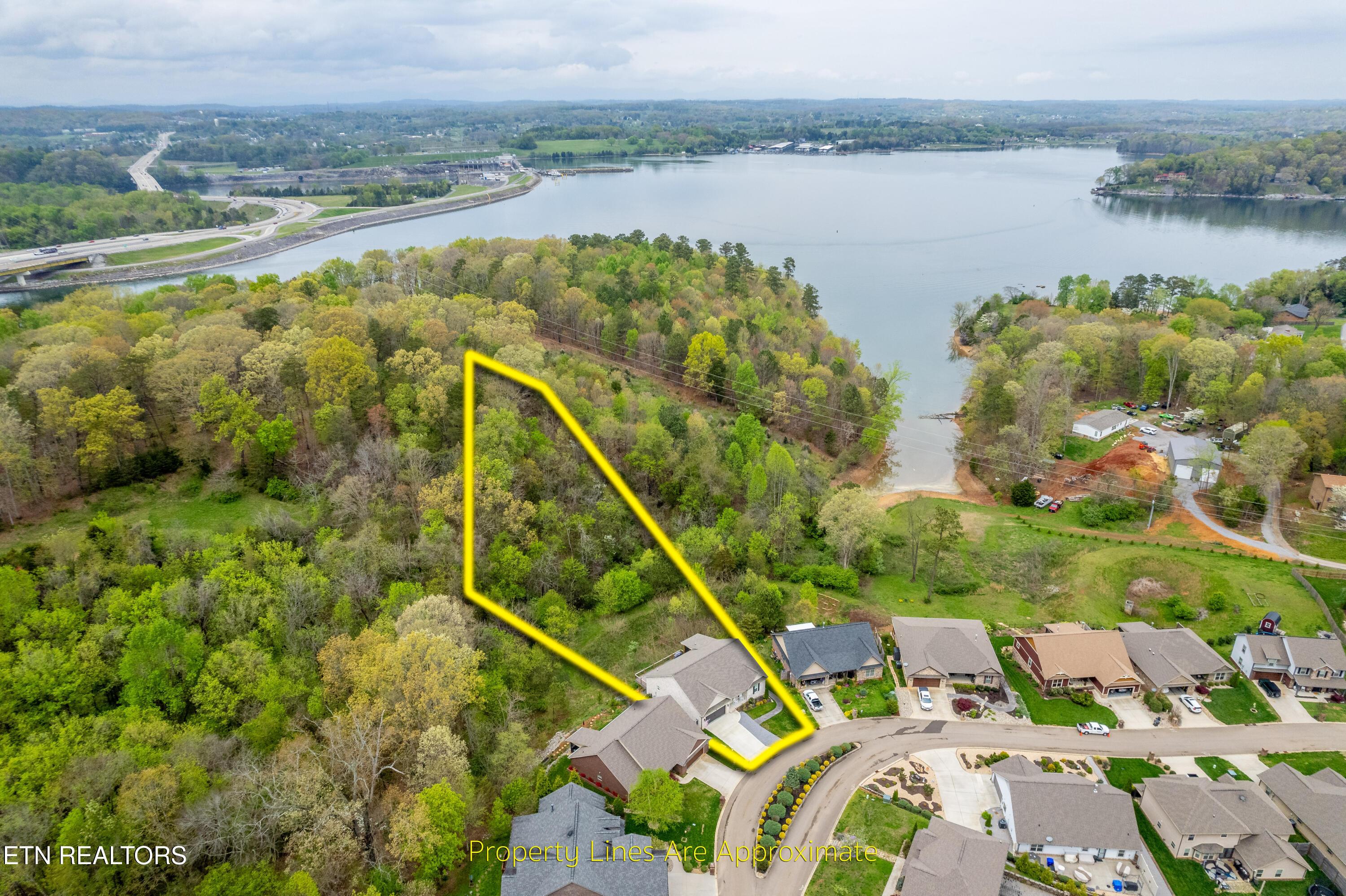 880 Conner Lane, Lenoir City, TN - Fort Loudoun and Tellico Lake Real Estate - Image# 2