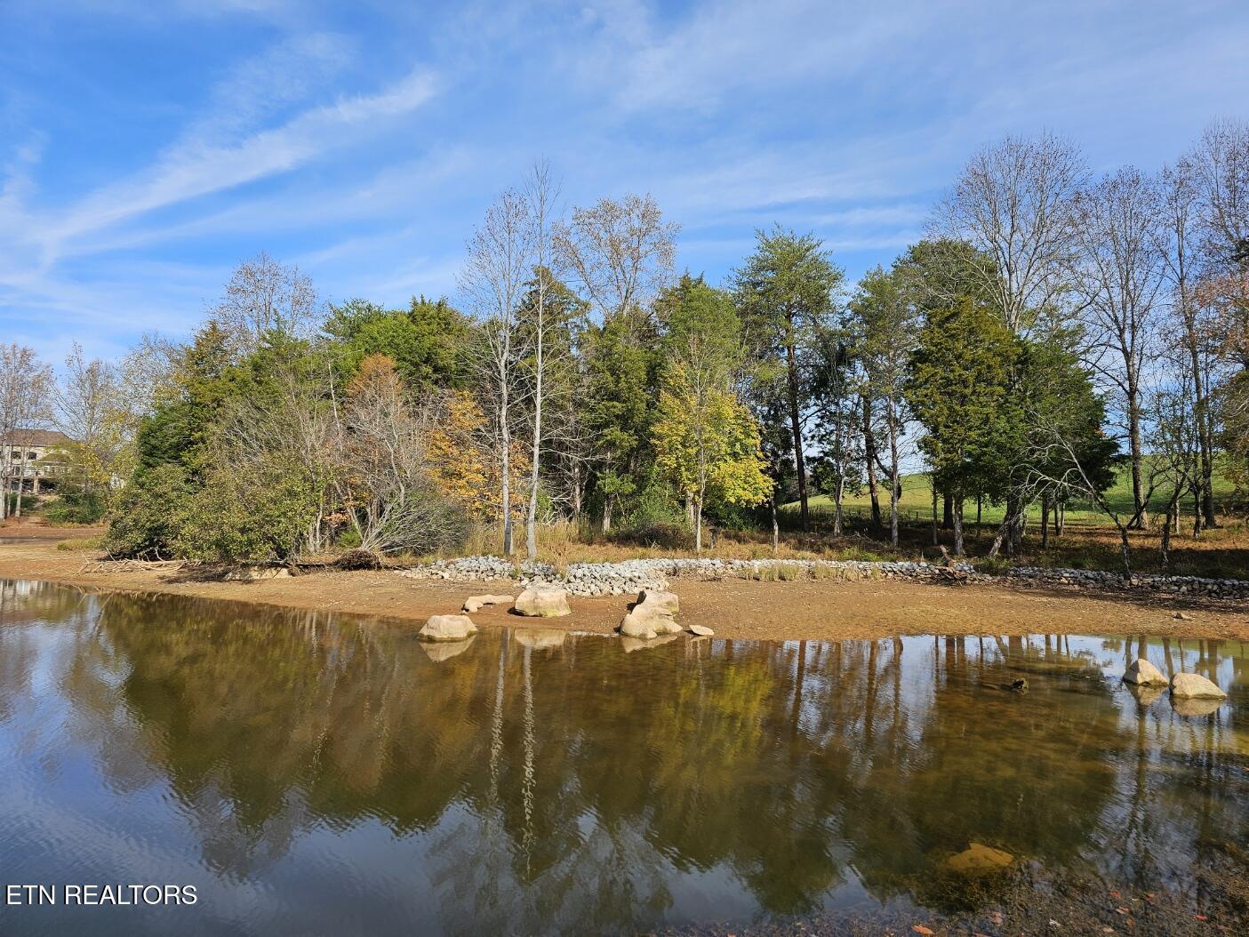 261 White Swan Drive, Vonore, TN - Fort Loudoun and Tellico Lake Real Estate - Image# 12