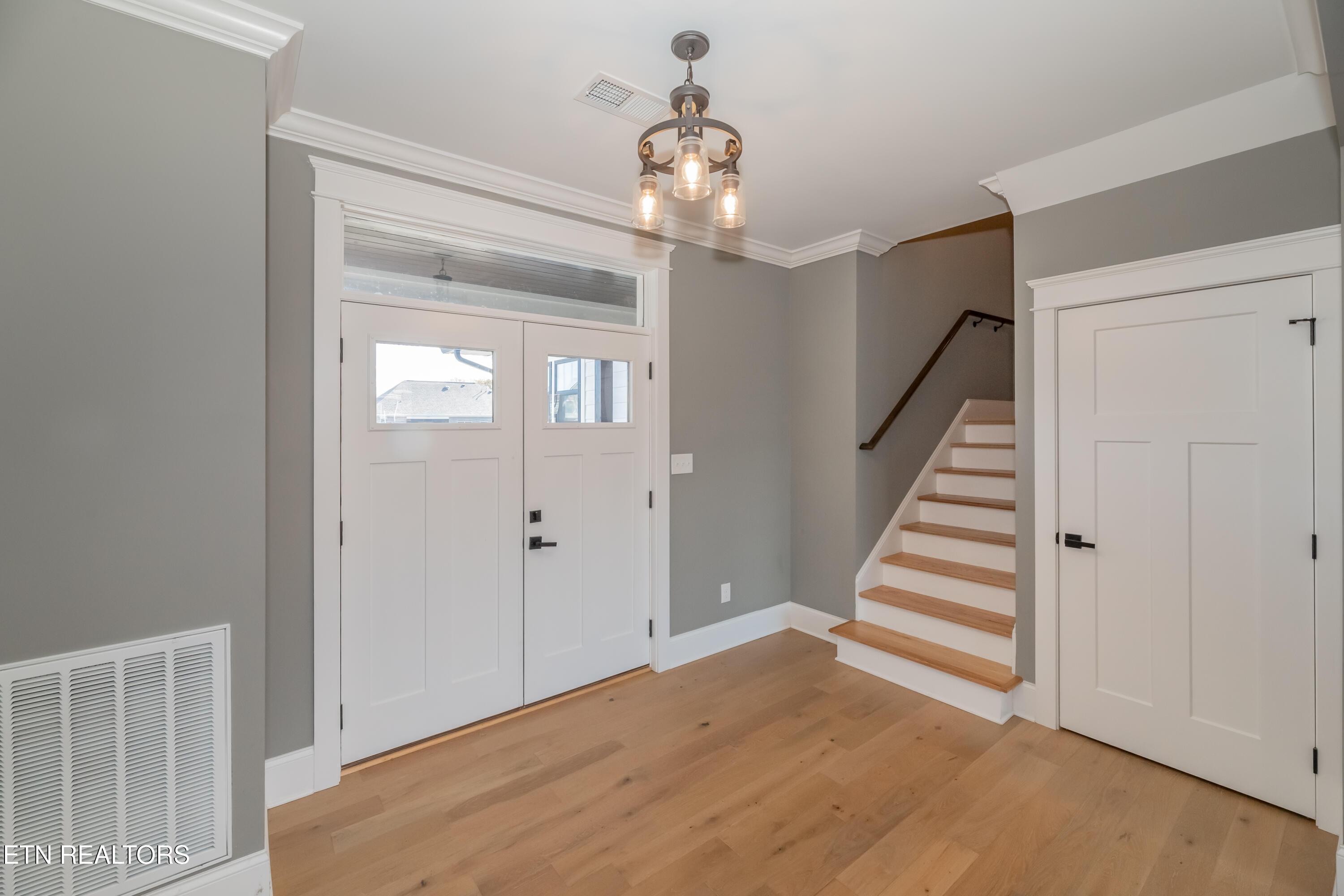 819 Cape Hatteras Light, Loudon, TN - Fort Loudoun and Tellico Lake Real Estate - Image# 7