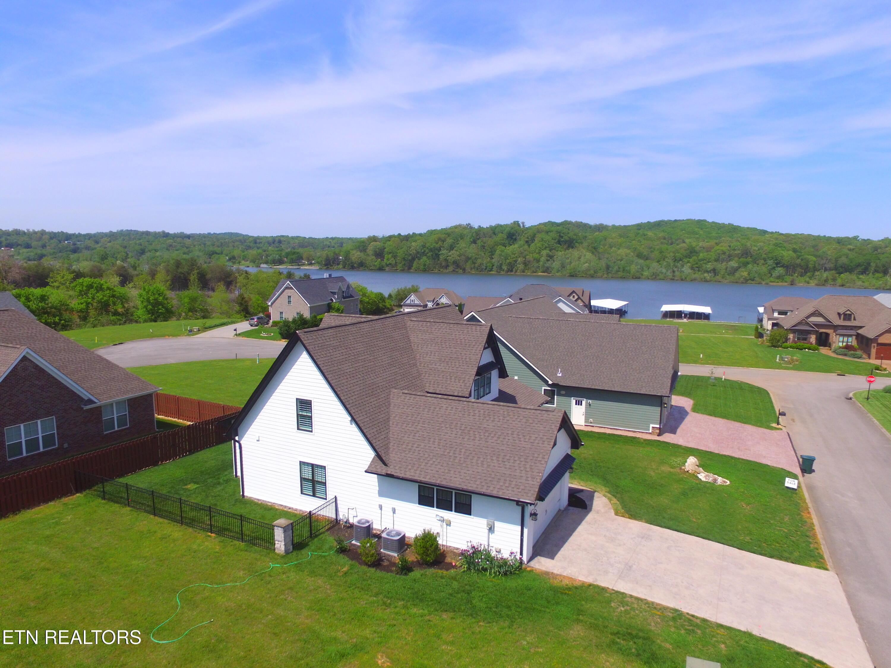 819 Cape Hatteras Light, Loudon, TN - Fort Loudoun and Tellico Lake Real Estate - Image# 4