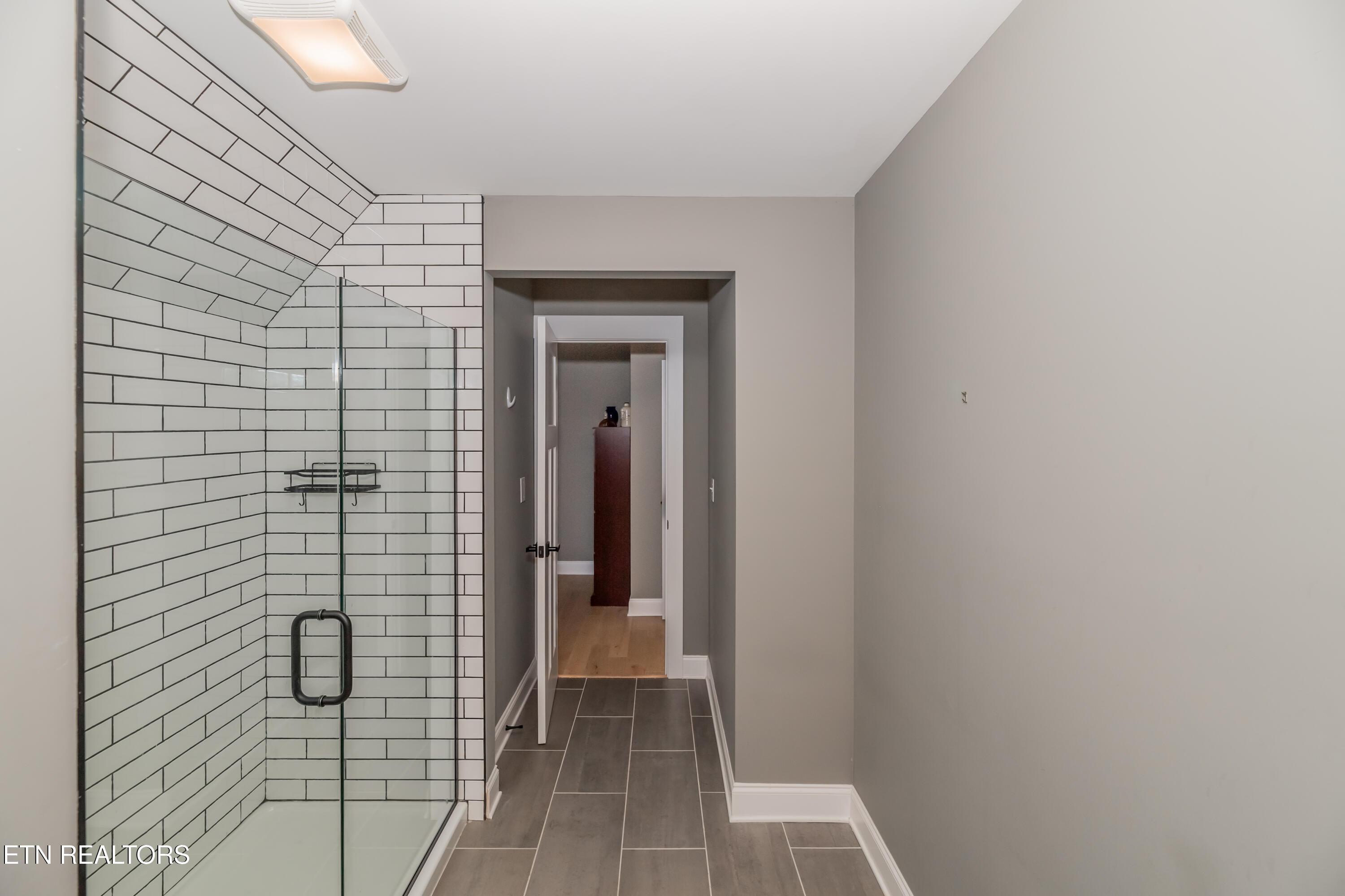 819 Cape Hatteras Light, Loudon, TN - Fort Loudoun and Tellico Lake Real Estate - Image# 32
