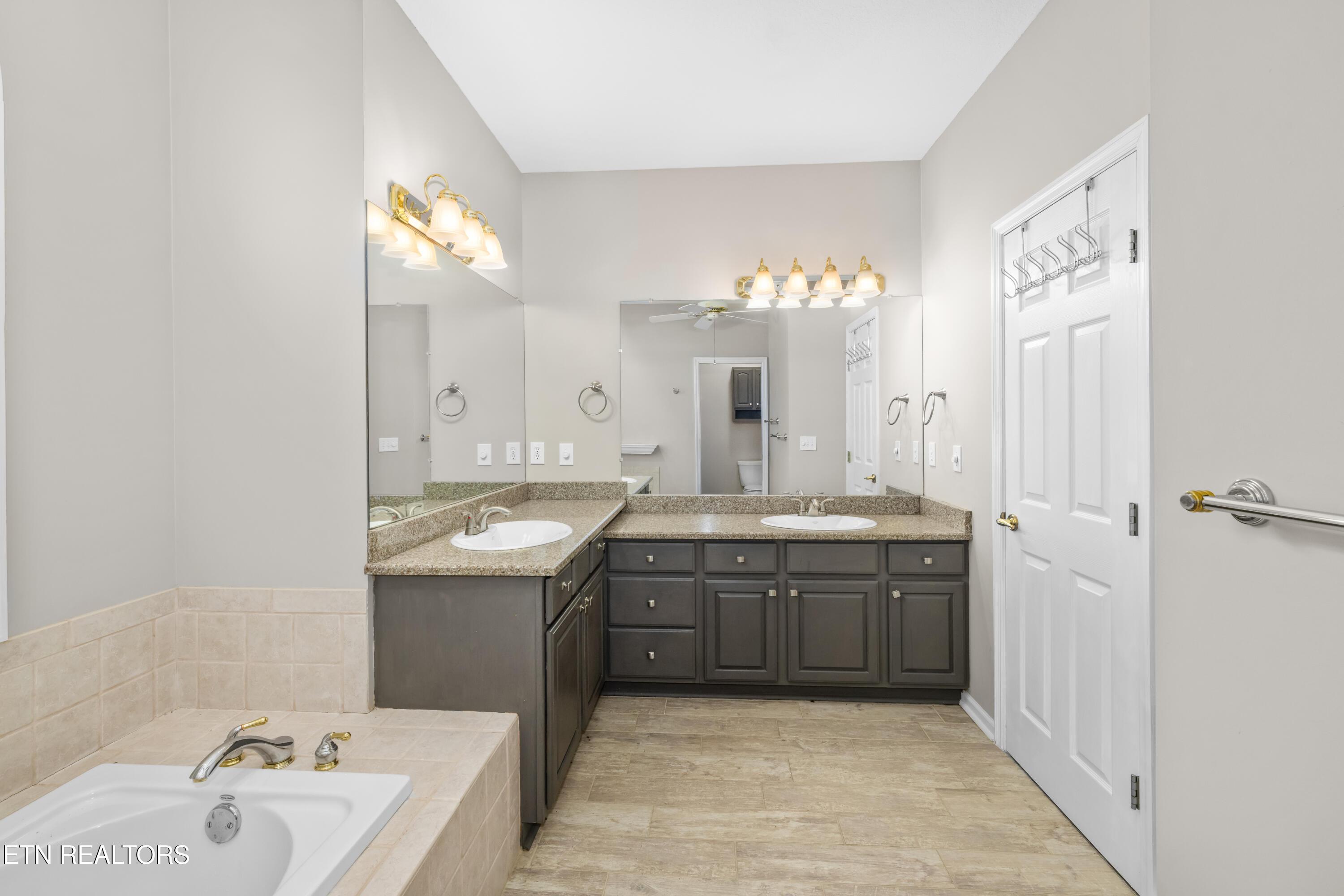 123 Inata Circle, Loudon, TN - Fort Loudoun and Tellico Lake Real Estate - Image# 15