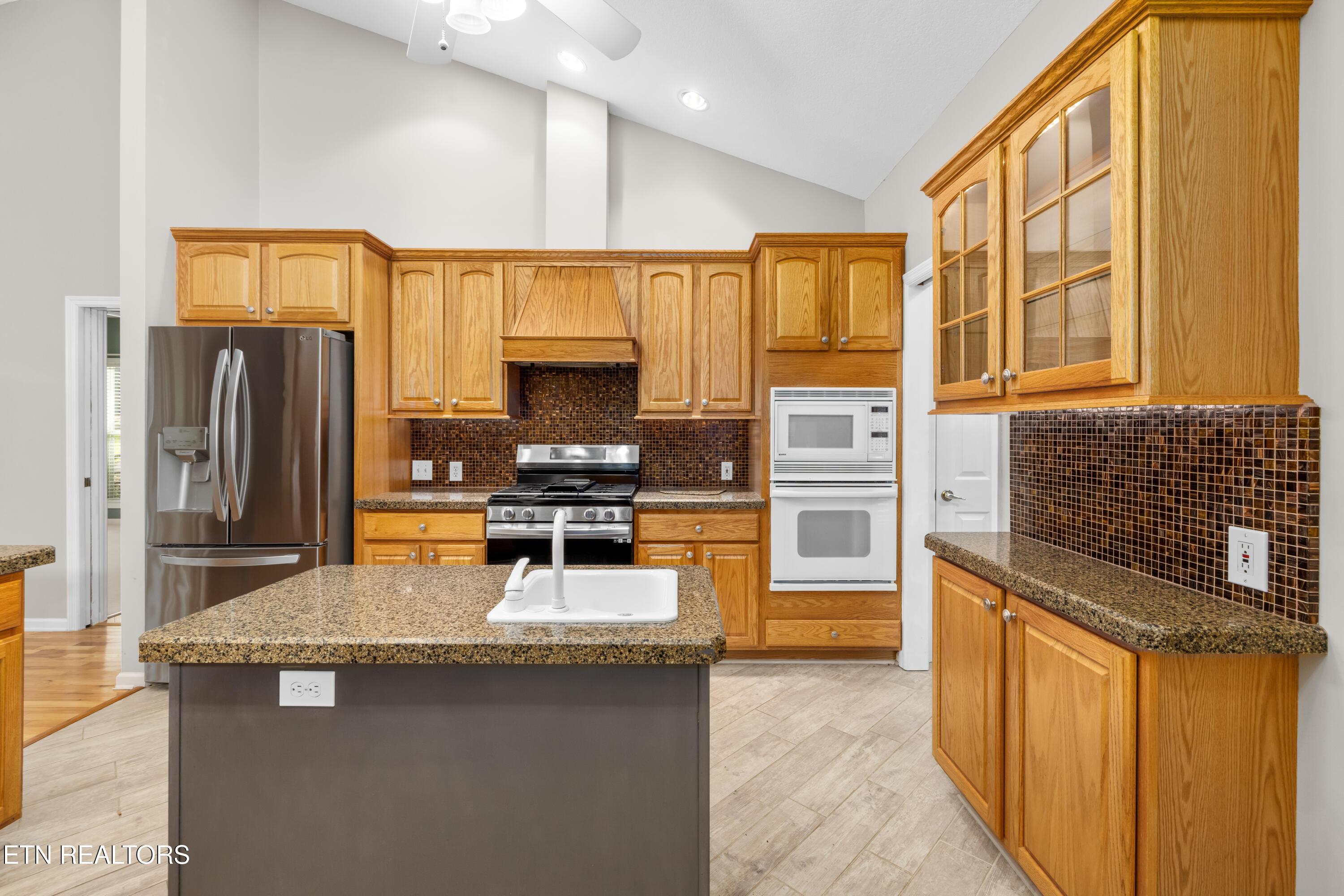 123 Inata Circle, Loudon, TN - Fort Loudoun and Tellico Lake Real Estate - Image# 12