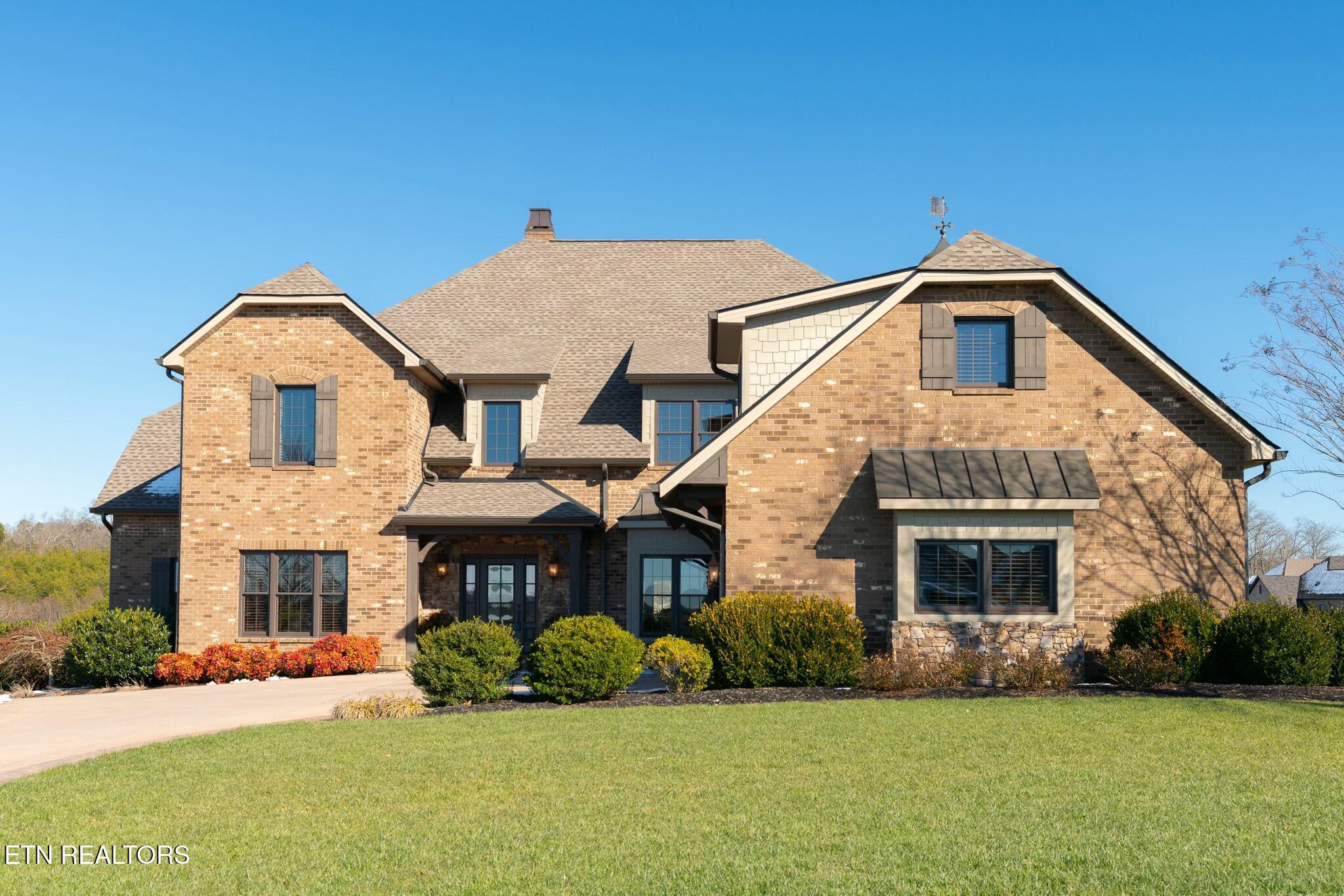 227 Starboard Drive, Lenoir City, TN - Fort Loudoun and Tellico Lake Real Estate - Image# 1