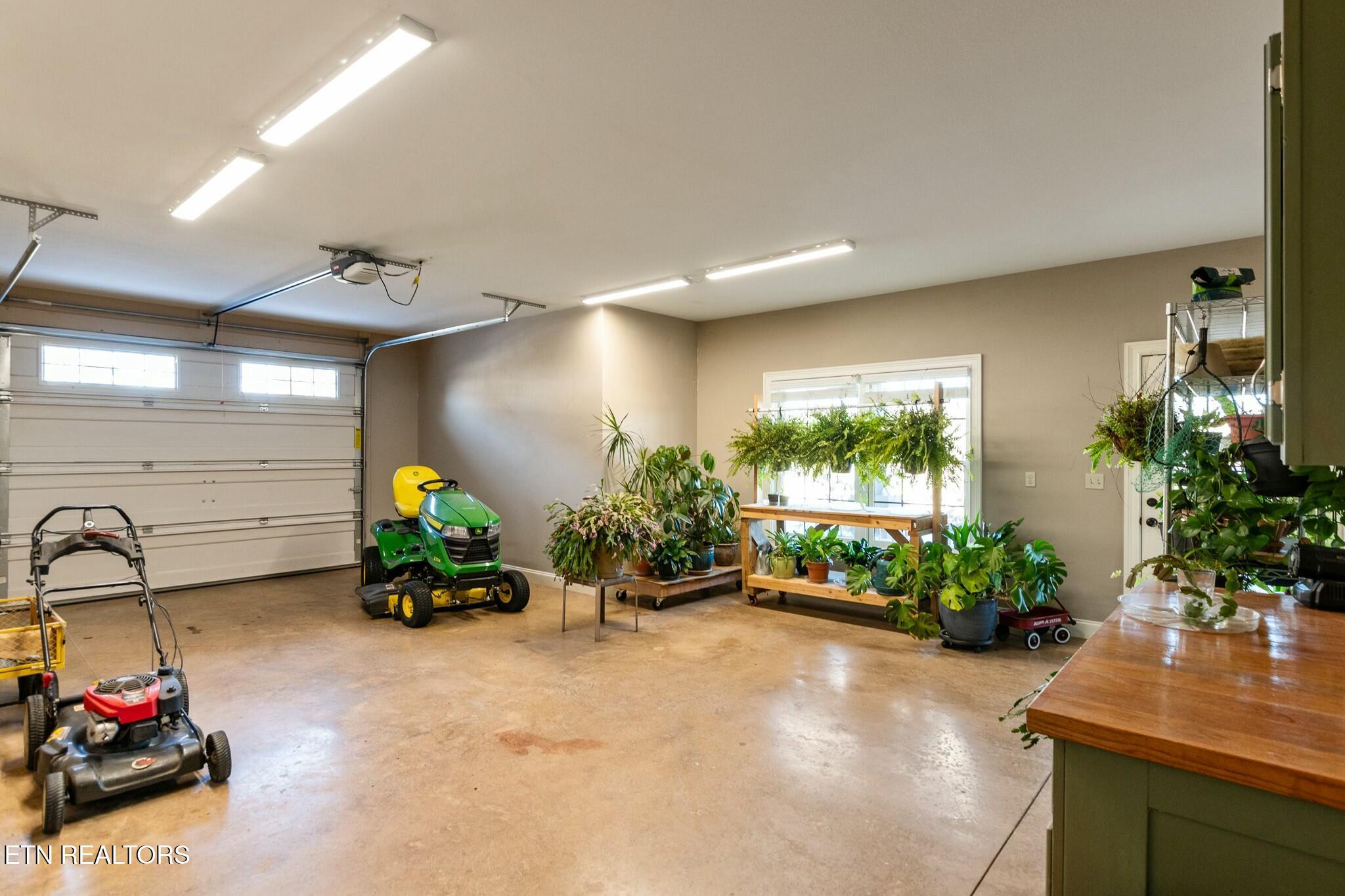 227 Starboard Drive, Lenoir City, TN - Fort Loudoun and Tellico Lake Real Estate - Image# 32