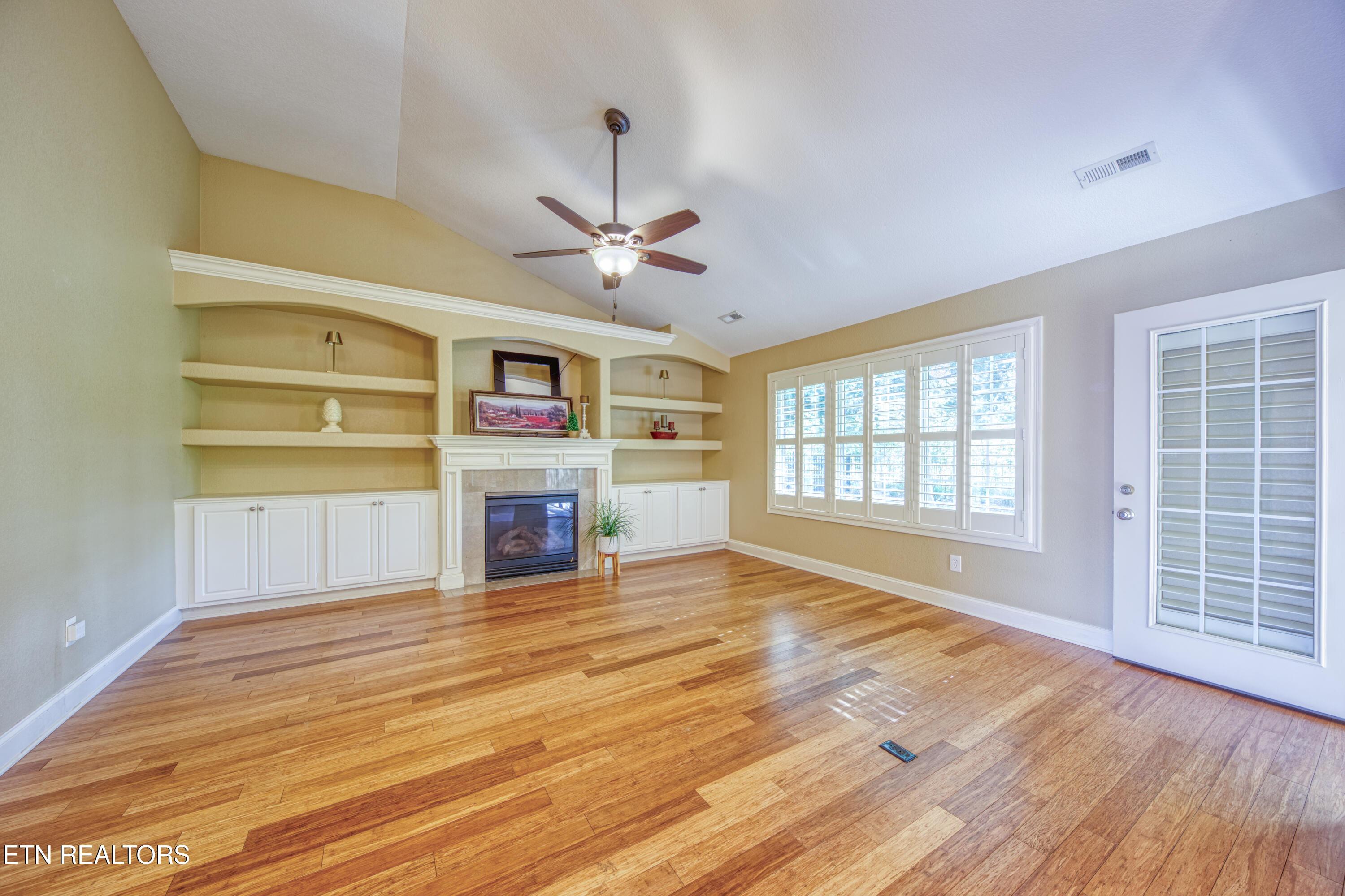 12240 Mossy Point Way, Knoxville, TN - Fort Loudoun and Tellico Lake Real Estate - Image# 10