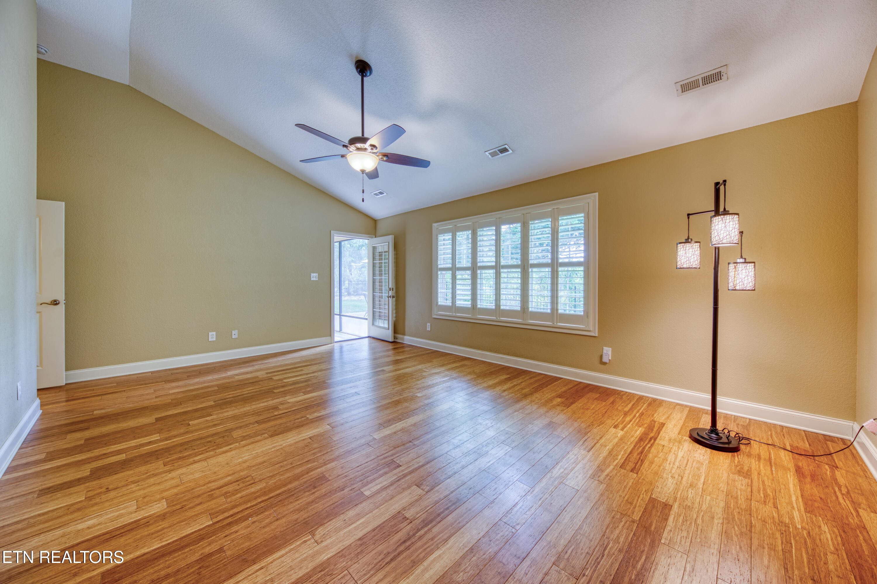 12240 Mossy Point Way, Knoxville, TN - Fort Loudoun and Tellico Lake Real Estate - Image# 25