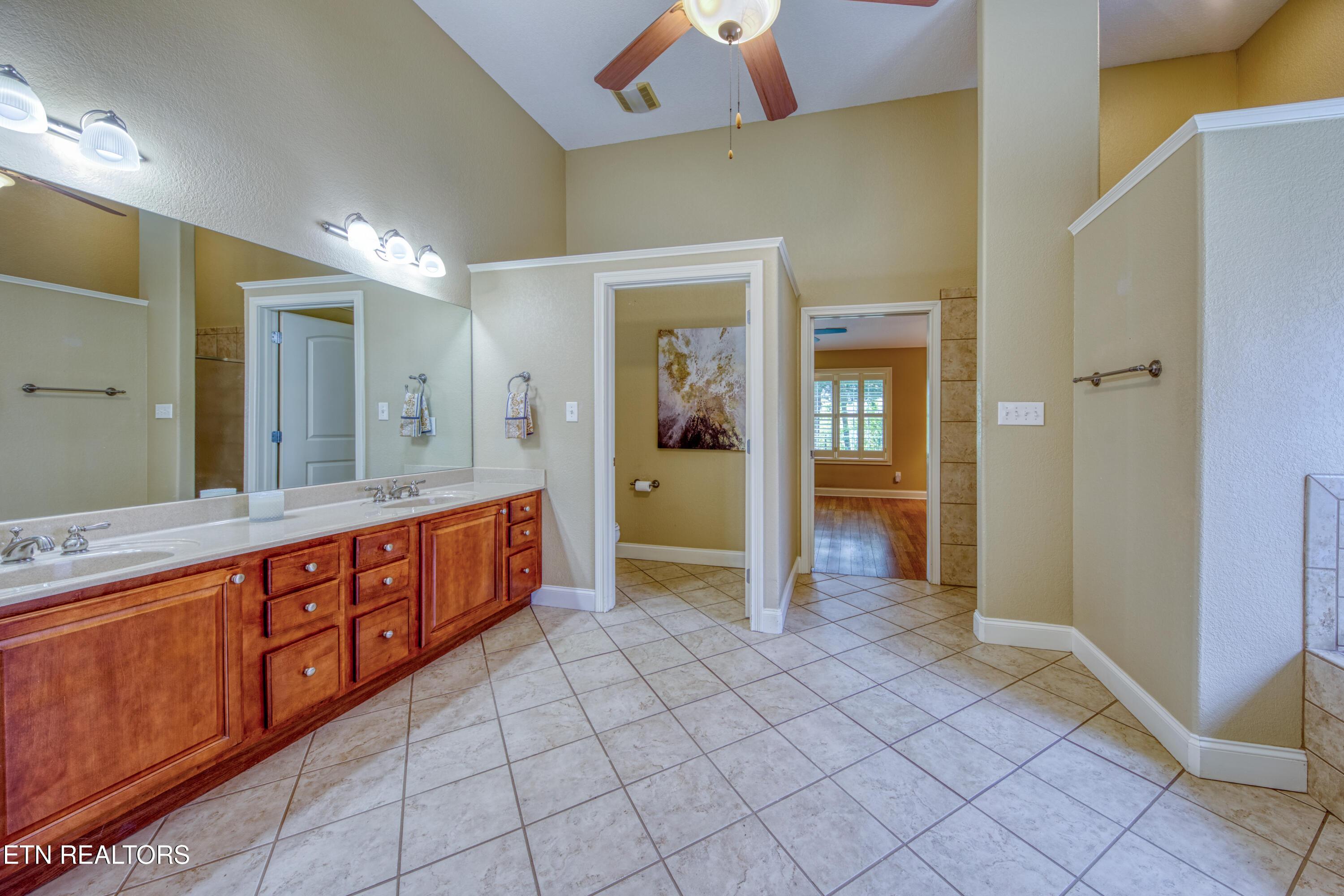 12240 Mossy Point Way, Knoxville, TN - Fort Loudoun and Tellico Lake Real Estate - Image# 26