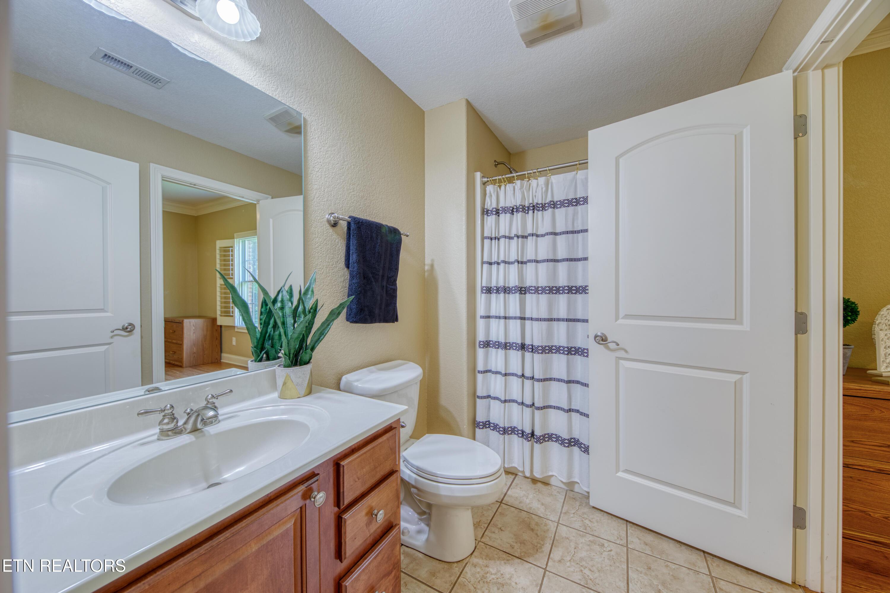 12240 Mossy Point Way, Knoxville, TN - Fort Loudoun and Tellico Lake Real Estate - Image# 40