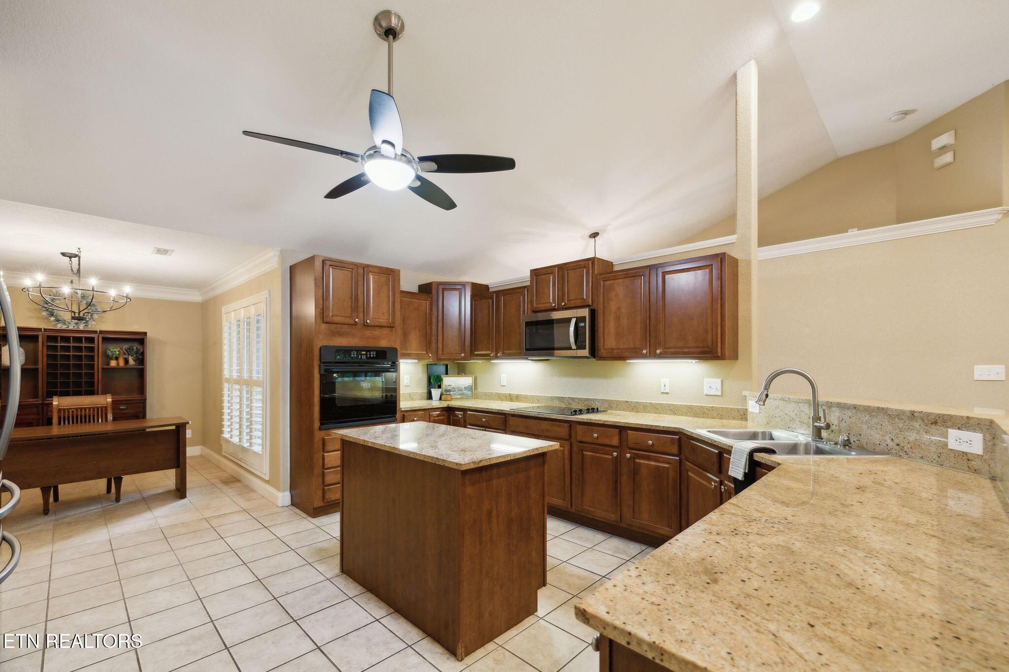 12240 Mossy Point Way, Knoxville, TN - Fort Loudoun and Tellico Lake Real Estate - Image# 15