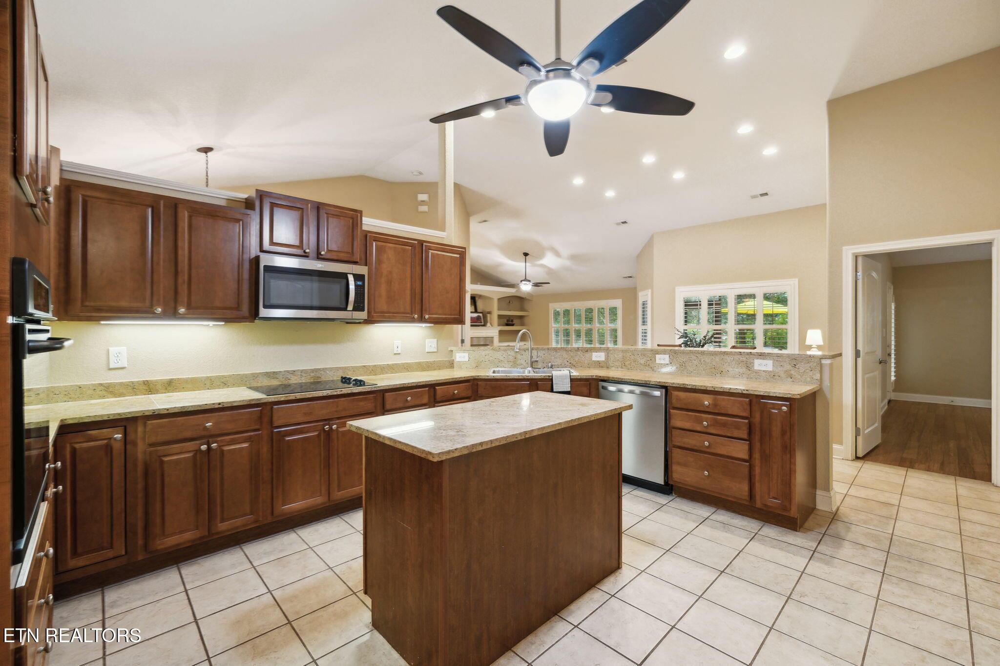 12240 Mossy Point Way, Knoxville, TN - Fort Loudoun and Tellico Lake Real Estate - Image# 17