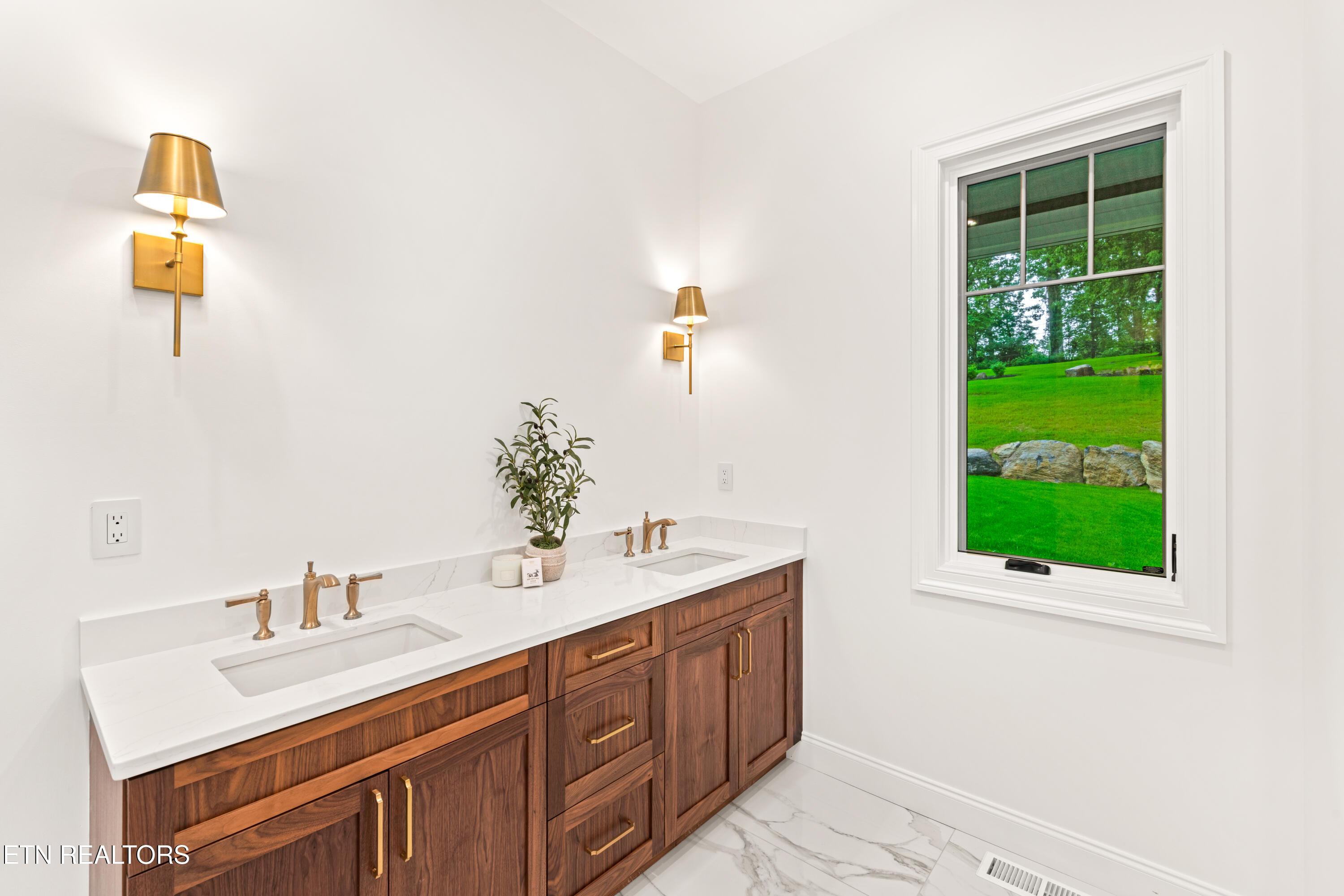 1521 Cherokee Blvd, Knoxville, TN - Fort Loudoun and Tellico Lake Real Estate - Image# 42