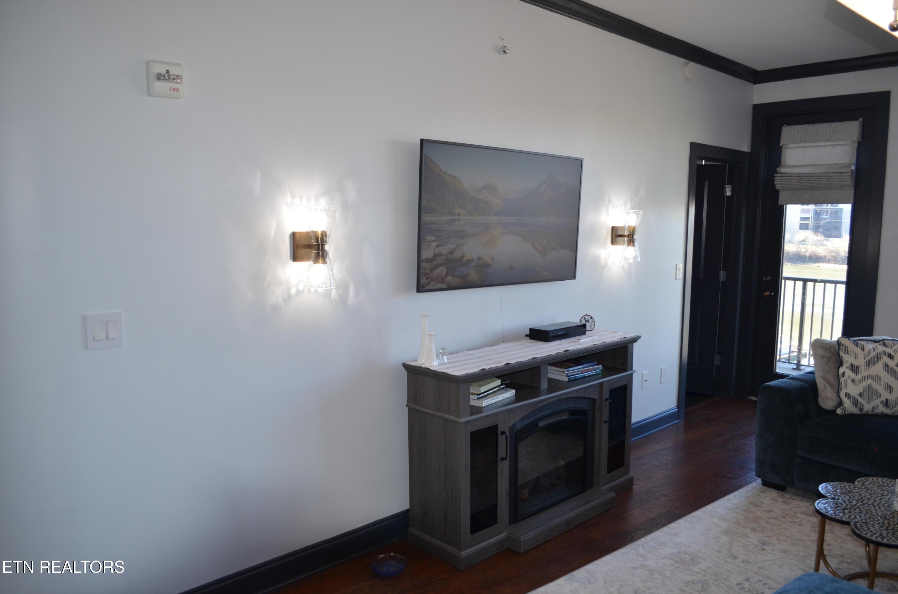 445 W Blount Ave, Knoxville, TN - Fort Loudoun and Tellico Lake Real Estate - Image# 17