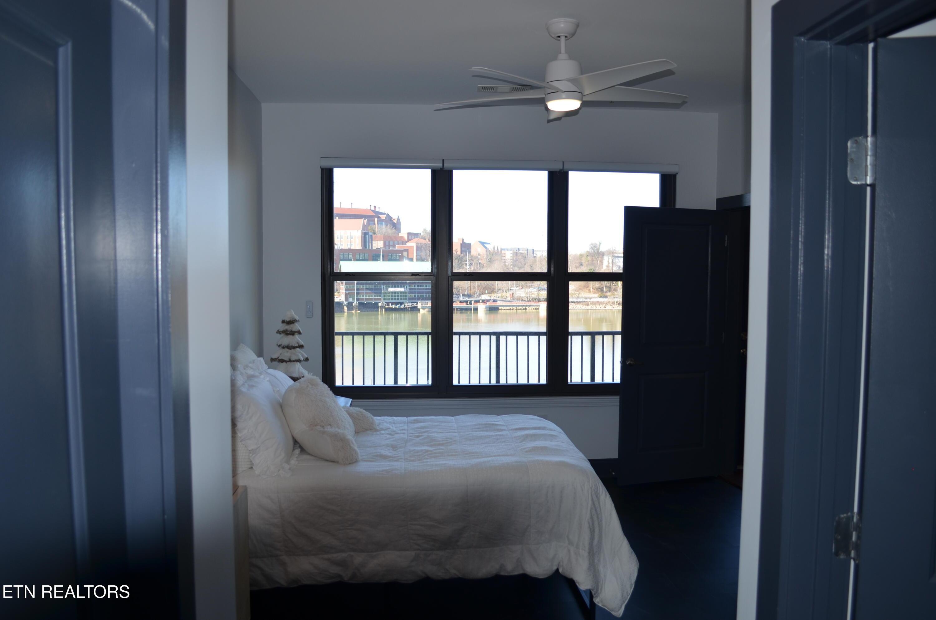 445 W Blount Ave, Knoxville, TN - Fort Loudoun and Tellico Lake Real Estate - Image# 27