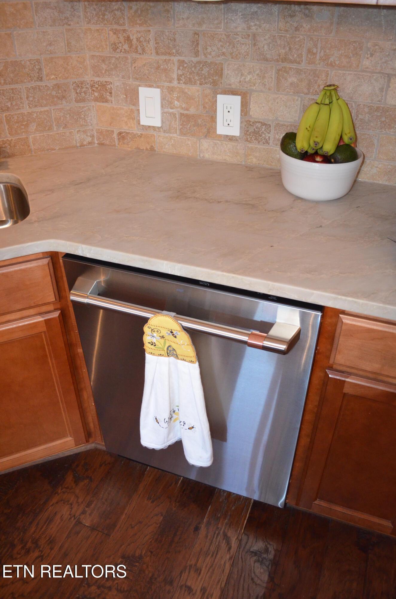 445 W Blount Ave, Knoxville, TN - Fort Loudoun and Tellico Lake Real Estate - Image# 7