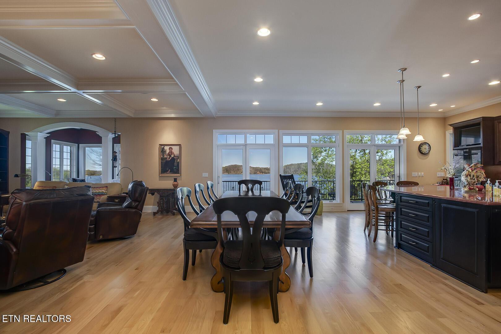 18128 Lighthouse Pointe Drive, Lenoir City, TN - Fort Loudoun and Tellico Lake Real Estate - Image# 8