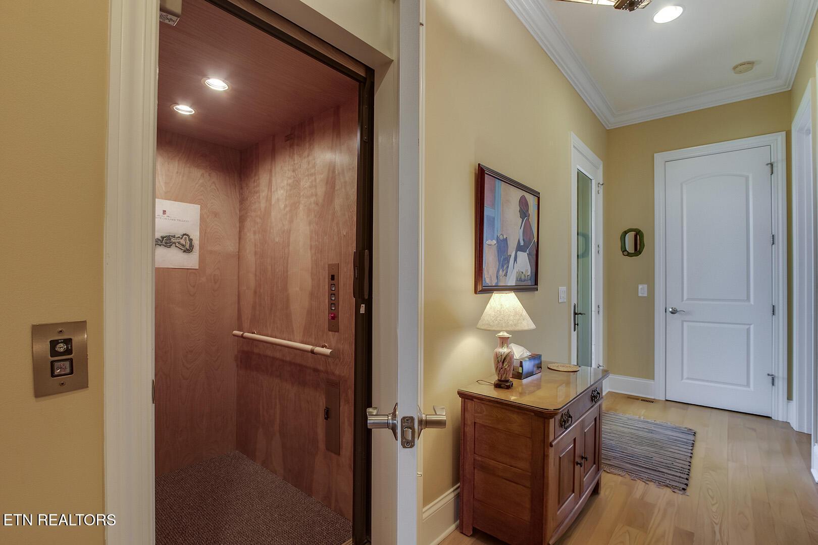 18128 Lighthouse Pointe Drive, Lenoir City, TN - Fort Loudoun and Tellico Lake Real Estate - Image# 29