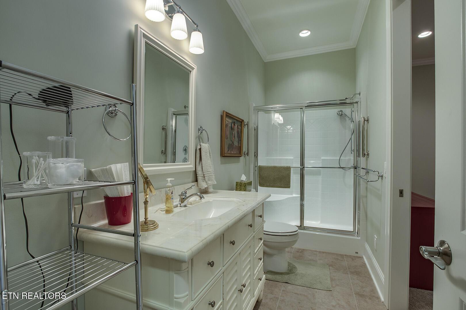 18128 Lighthouse Pointe Drive, Lenoir City, TN - Fort Loudoun and Tellico Lake Real Estate - Image# 38